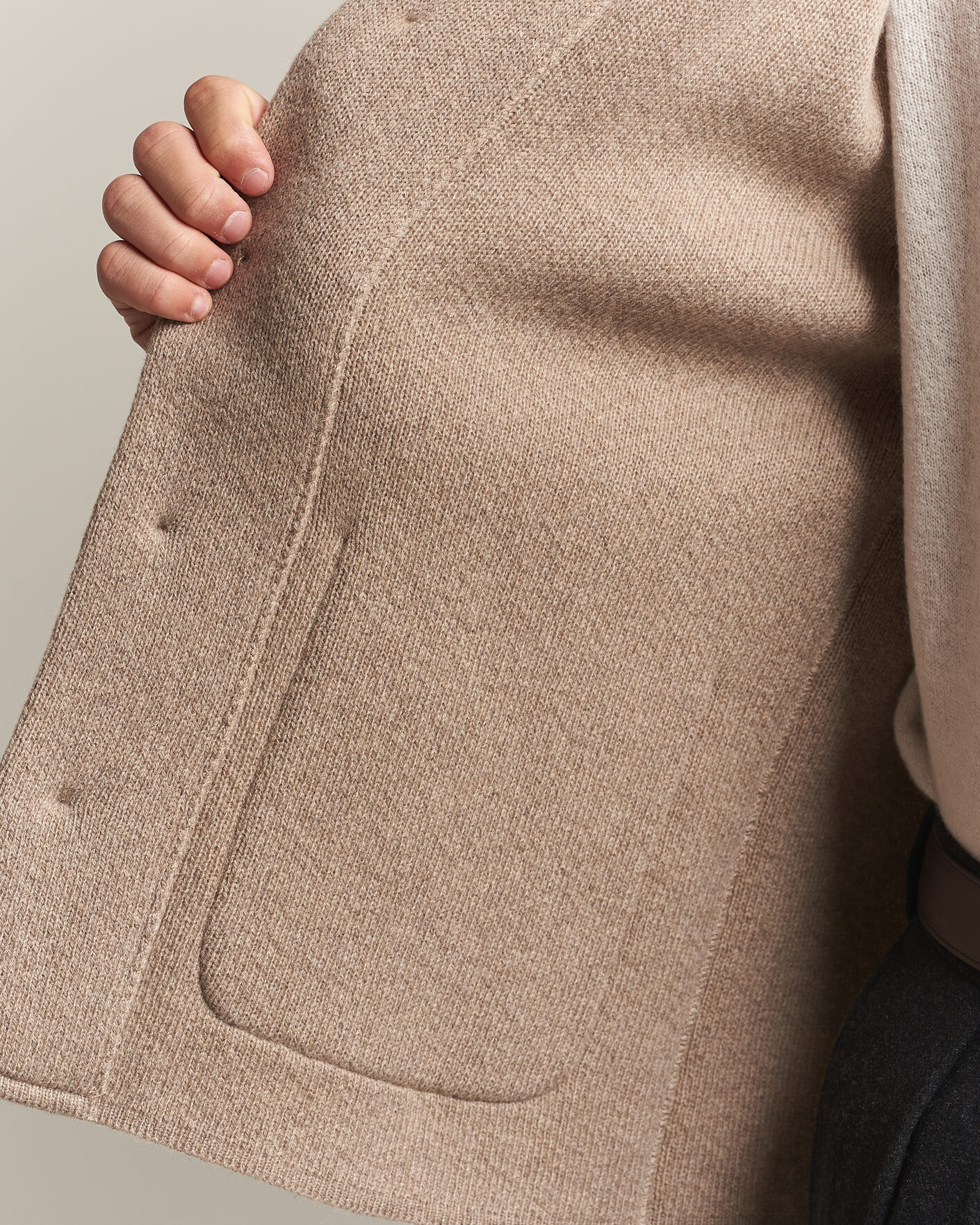 Hombres | Jerséis y prendas de punto | Lardini | Knitted Cashmere Overshirt Light Brown