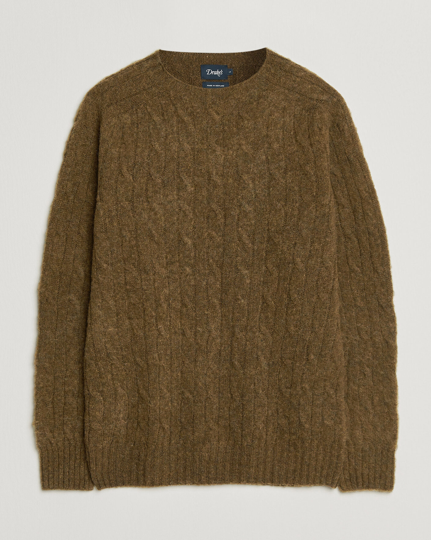 Hombres | Jerséis y prendas de punto | Drake's | Brushed Shetland Cable Crew Moorland Olive