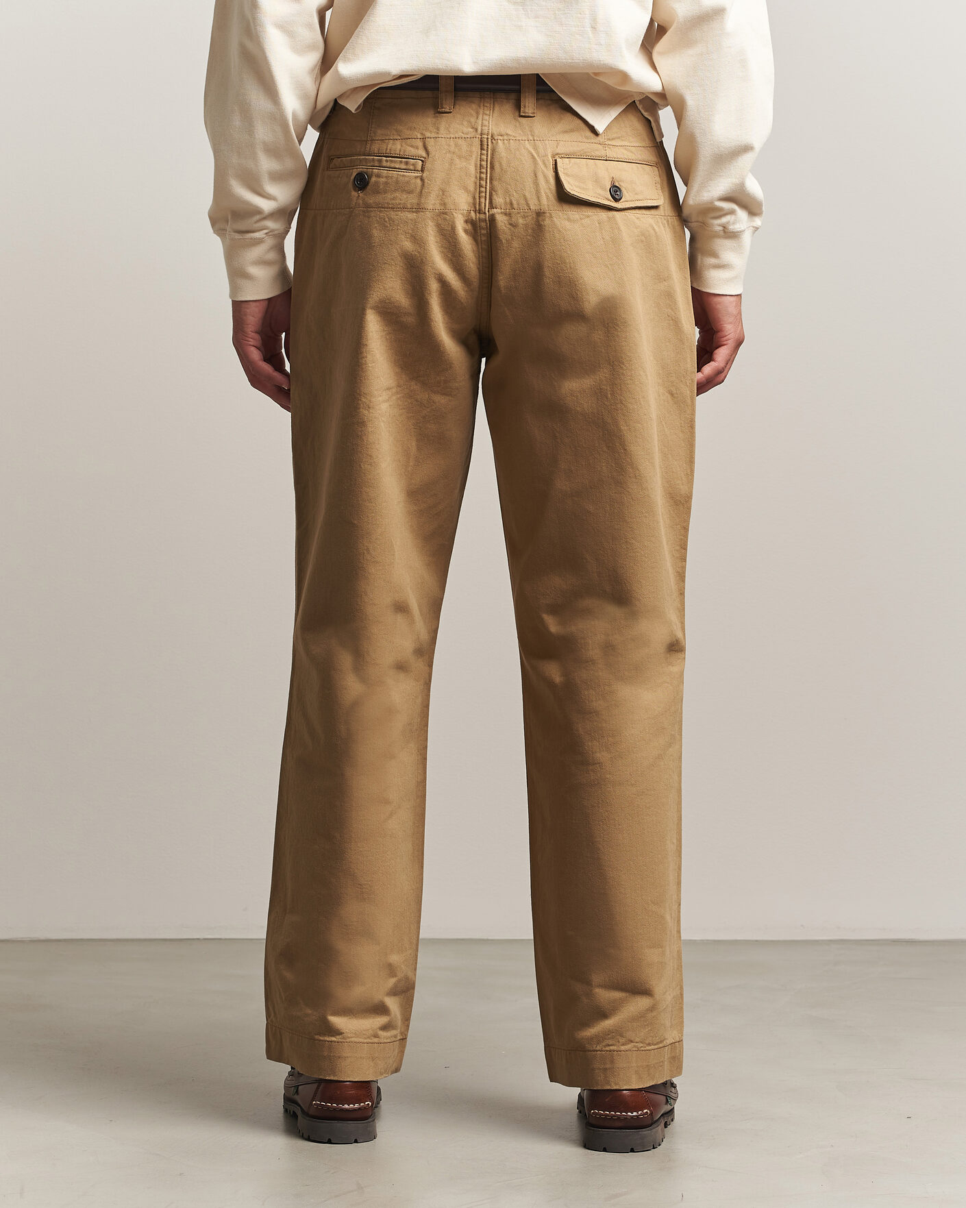 Hombres | Pantalones | Drake's | Twill Officer Chino Beige