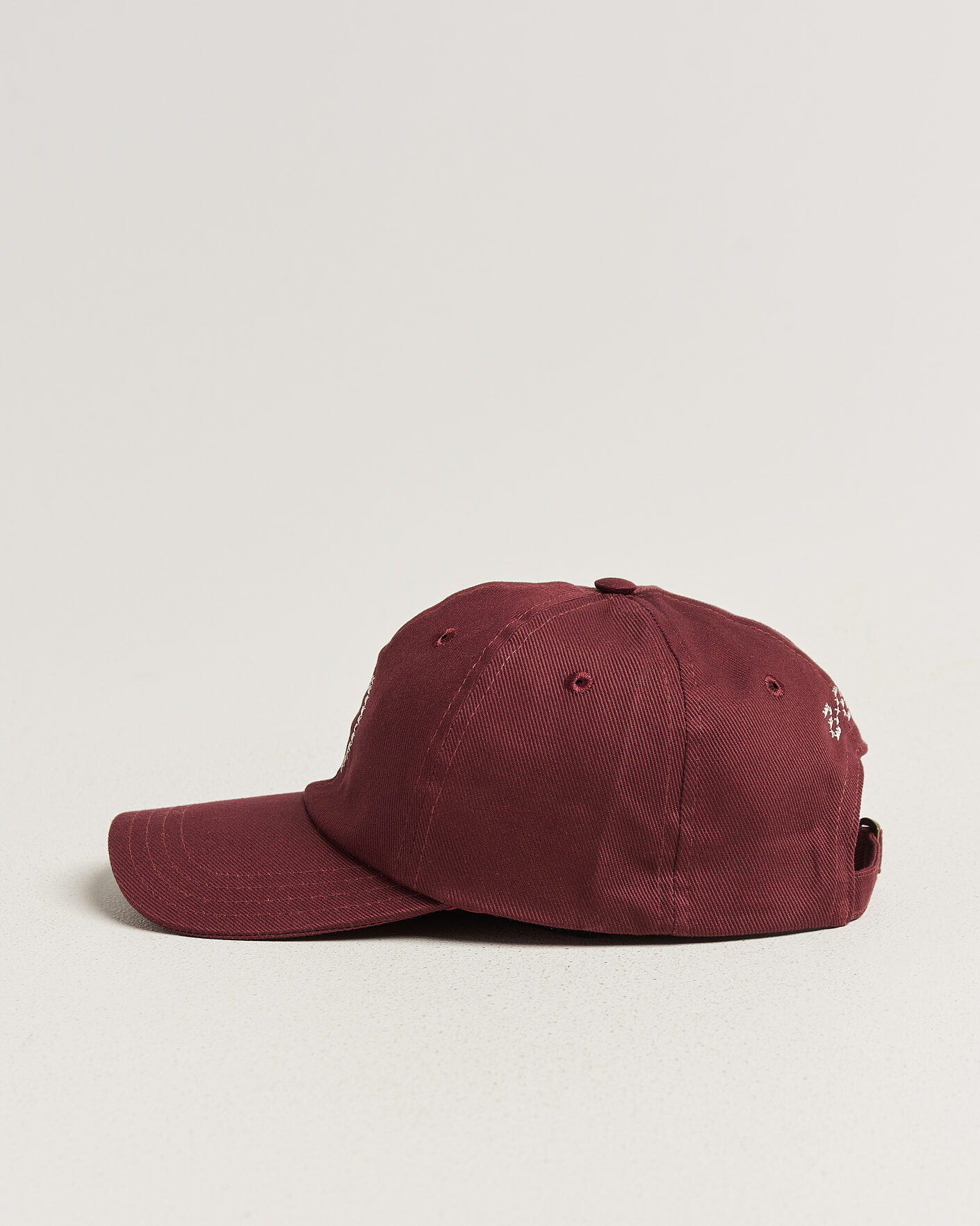 Hombres | Sombreros y gorras | Drake's | Cross Stitch D Twill Baseball Cap Burgundy