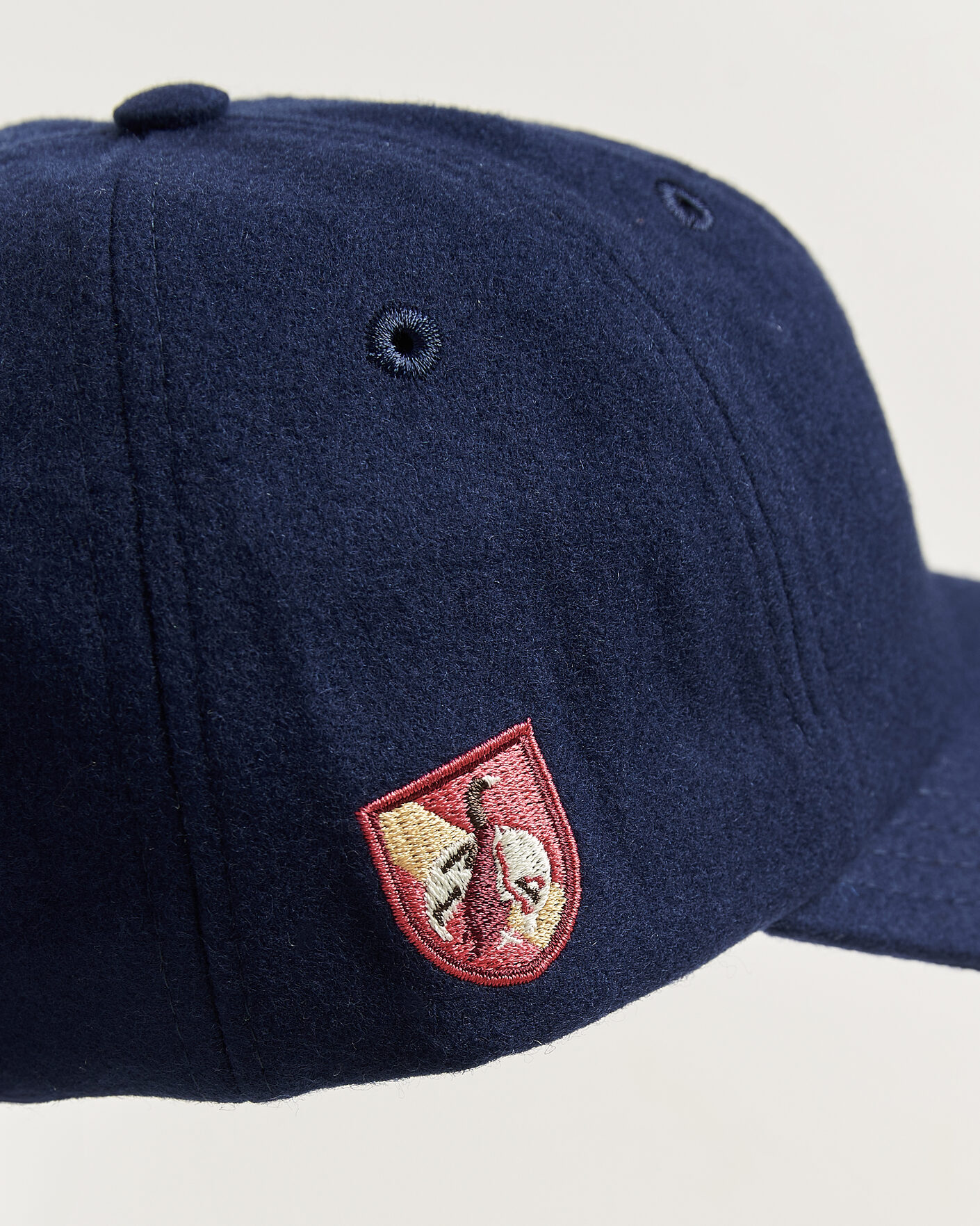 Hombres | Sombreros y gorras | Drake's | Crest Merino Wool Baseball Cap Navy