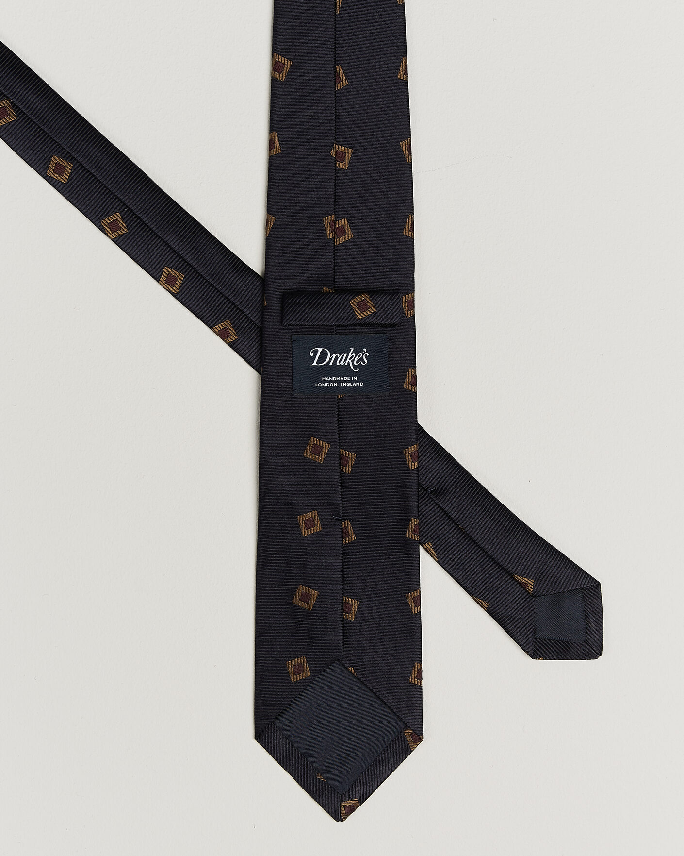 Hombres | Corbatas | Drake's | Diamond Motif Silk Tie Navy/Gold/Red
