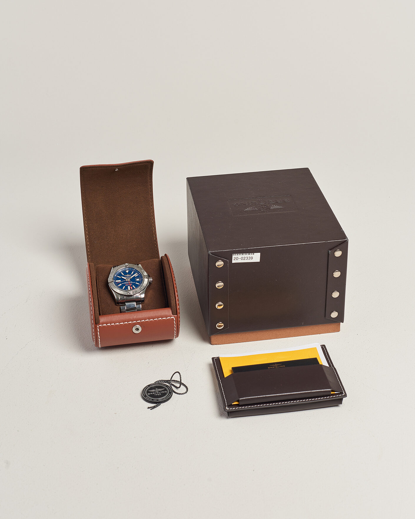 Hombres | Pre-Owned & Vintage Watches | Breitling Pre-Owned | Avenger II GMT