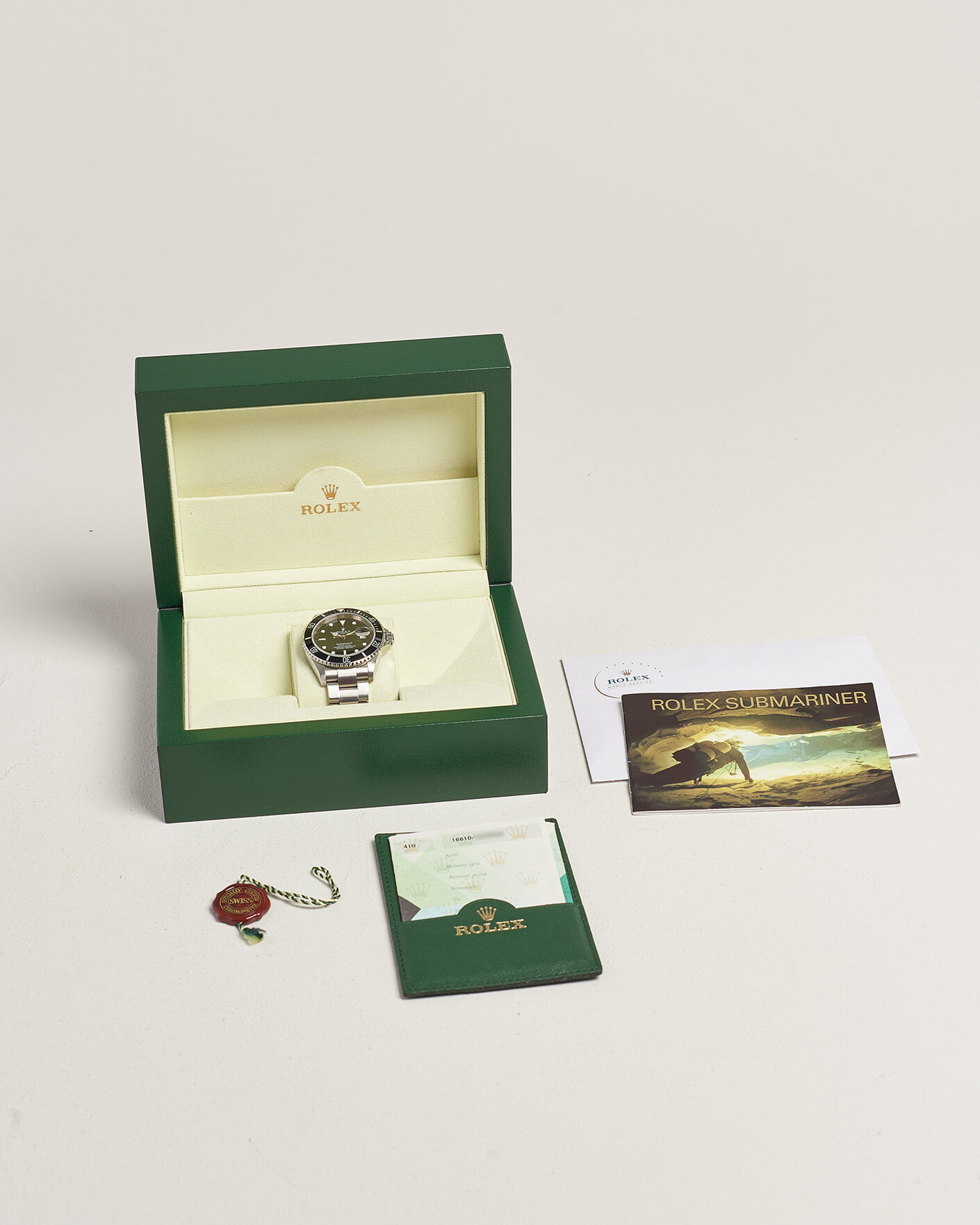 Hombres | Pre-Owned & Vintage Watches | Rolex Pre-Owned | Submariner Date  