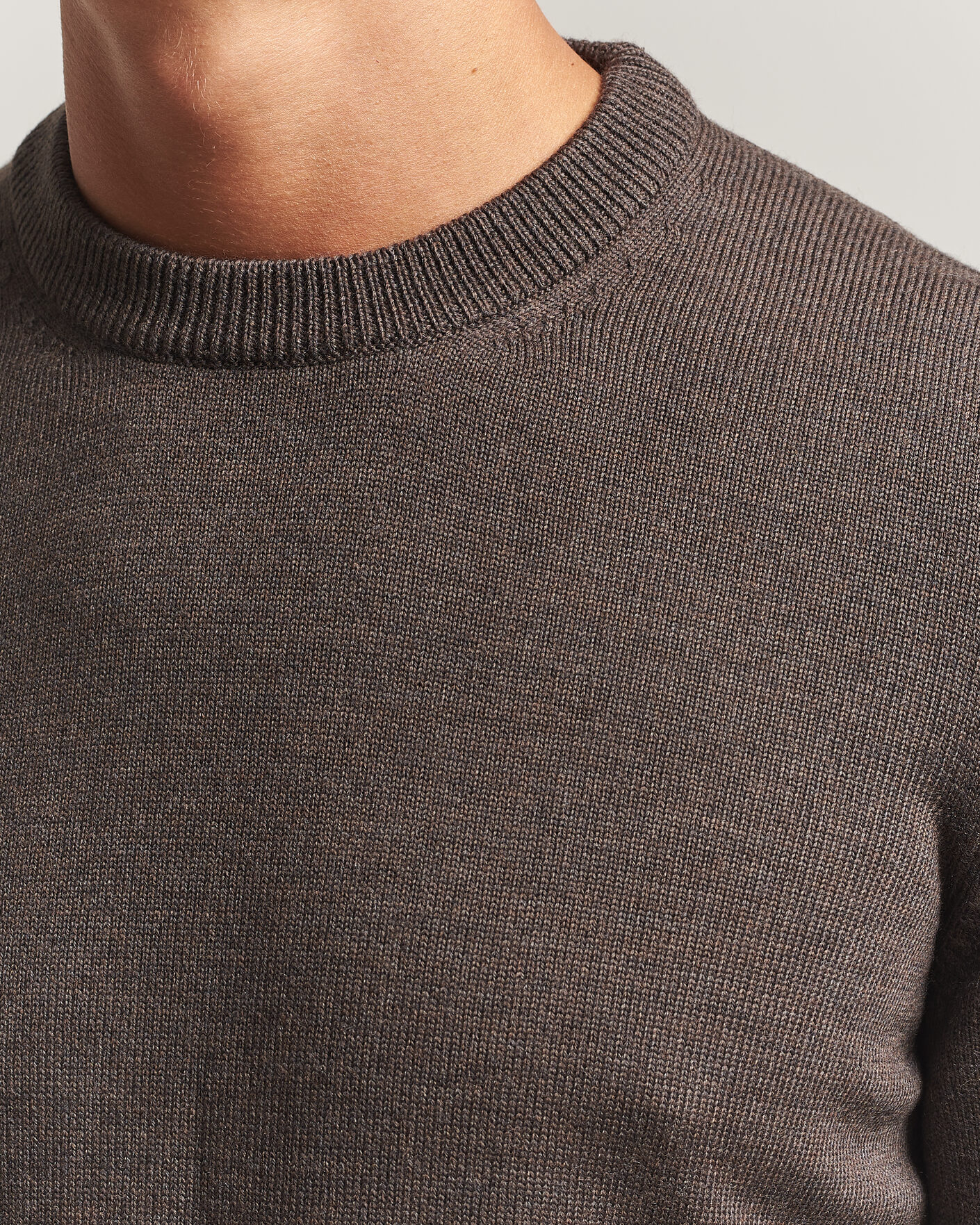 Hombres | Jerséis y prendas de punto | Gran Sasso | Merino Knitted Crew Neck Brown Melange
