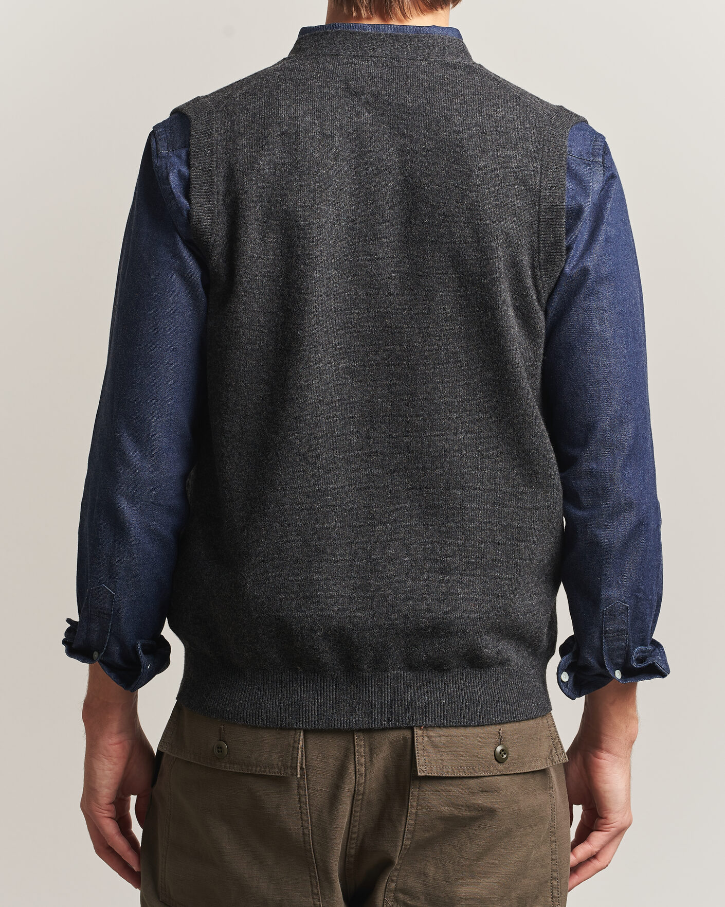 Hombres | Jerséis y prendas de punto | BEAMS PLUS | Button Knit Vest Charcoal