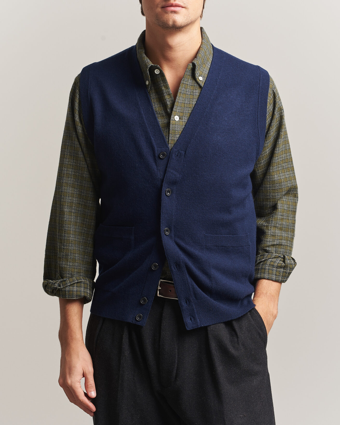 Hombres | Jerséis y prendas de punto | BEAMS PLUS | Button Knit Vest Navy