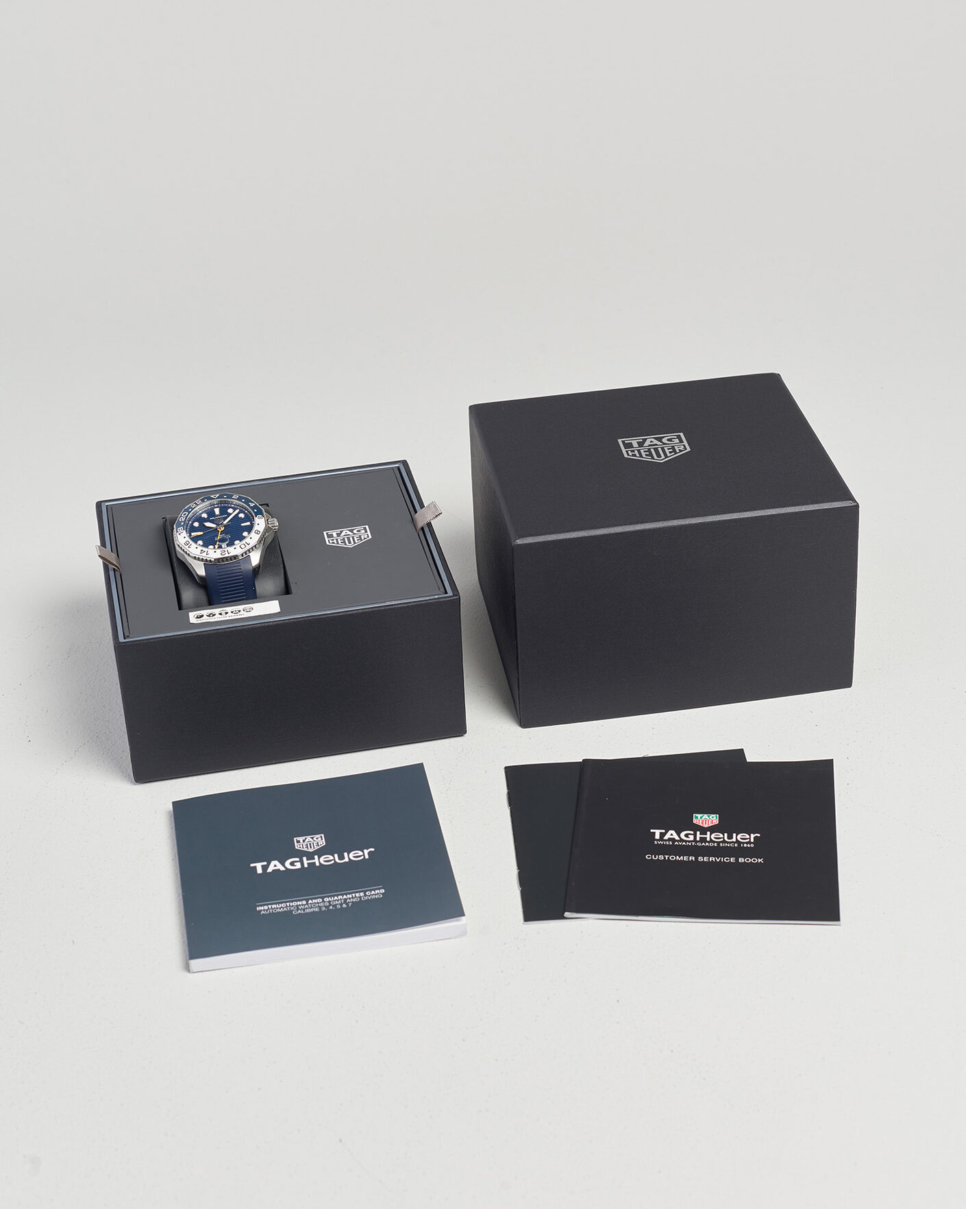 Hombres | Pre-Owned & Vintage Watches | Tag Heuer Pre-Owned | Acuaracer GMT 
