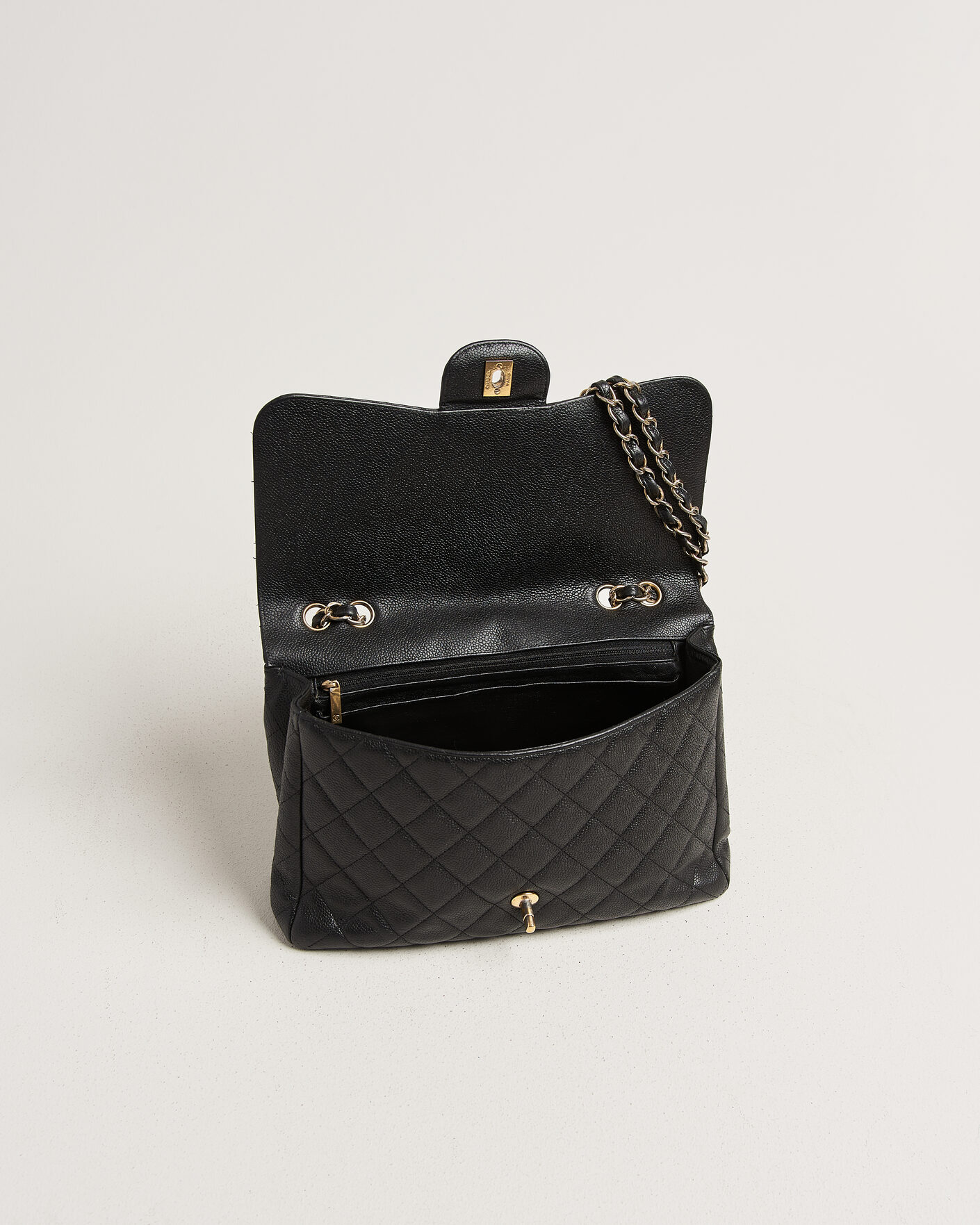 Hombres | Pre-Owned & Vintage Bags | Chanel Pre-Owned | Classic Jumbo Single Flap Bag Caviar Black