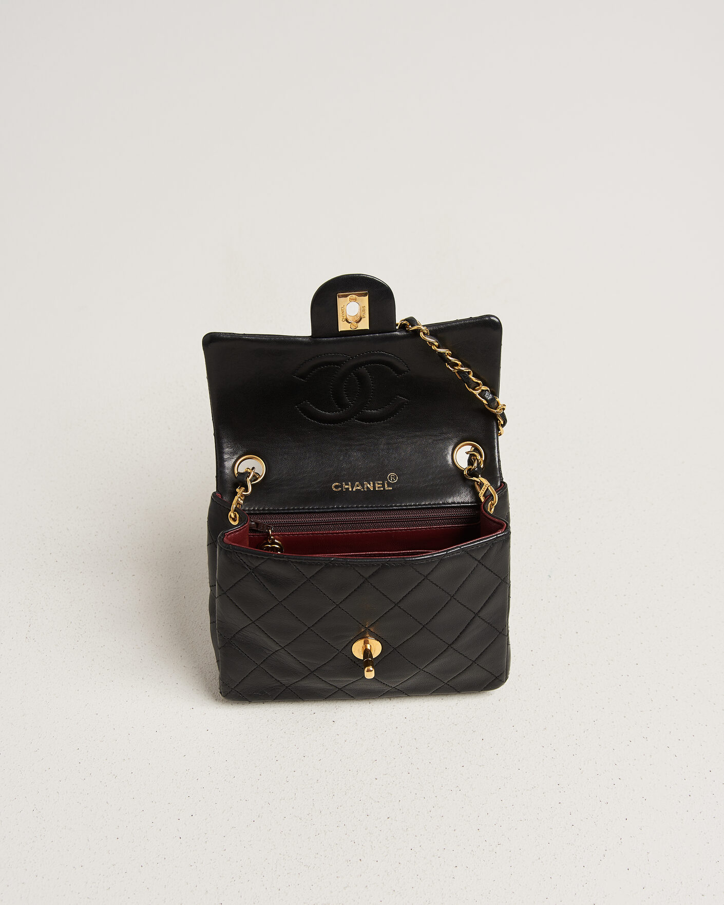 Hombres | Pre-Owned & Vintage Bags | Chanel Pre-Owned | Classic Mini Square Single Flap Bag Lambskin Black