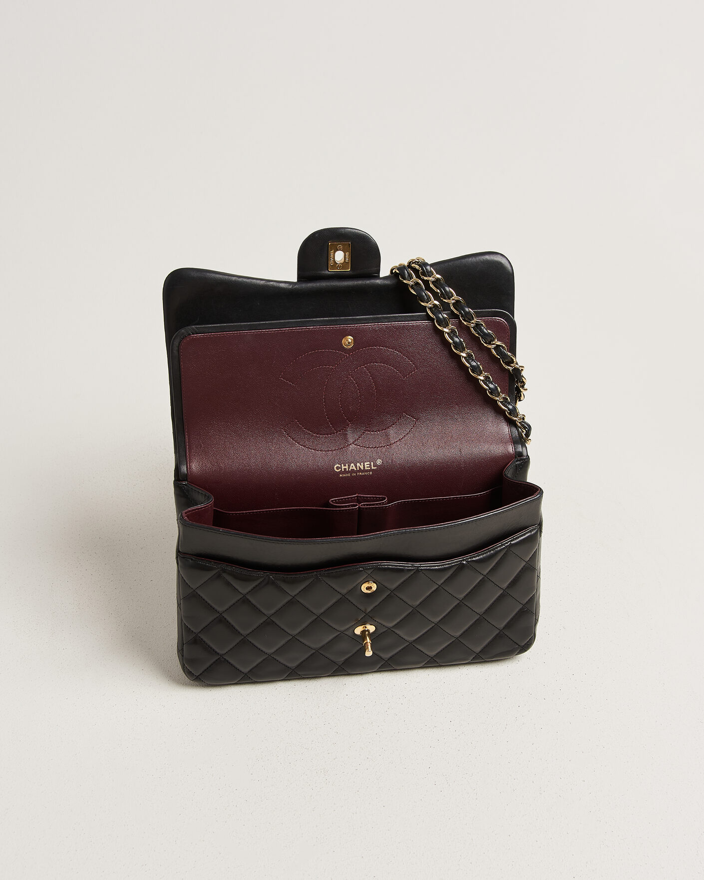 Hombres | Pre-Owned & Vintage Bags | Chanel Pre-Owned | Classic Jumbo Double Flap Bag Lambskin Black