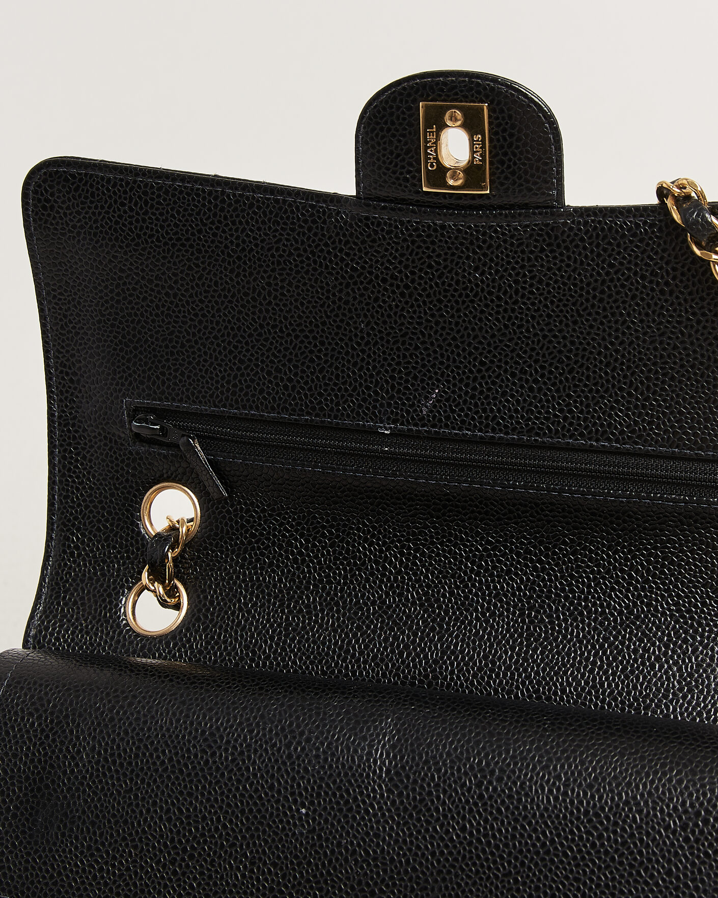 Hombres | Pre-Owned & Vintage Bags | Chanel Pre-Owned | Classic Medium Double Flap Bag Caviar Black