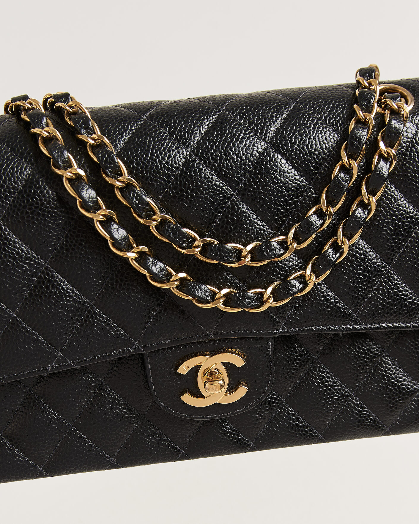 Hombres | Pre-Owned & Vintage Bags | Chanel Pre-Owned | Classic Medium Double Flap Bag Caviar Black