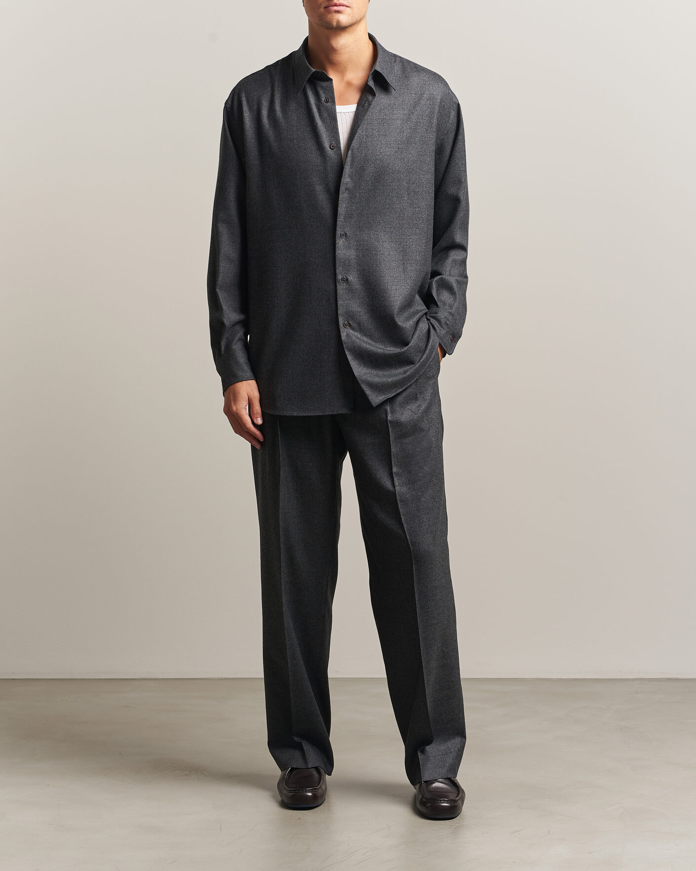 Hombres | Pantalones | Auralee | Super Light Wool Pants Charcoal