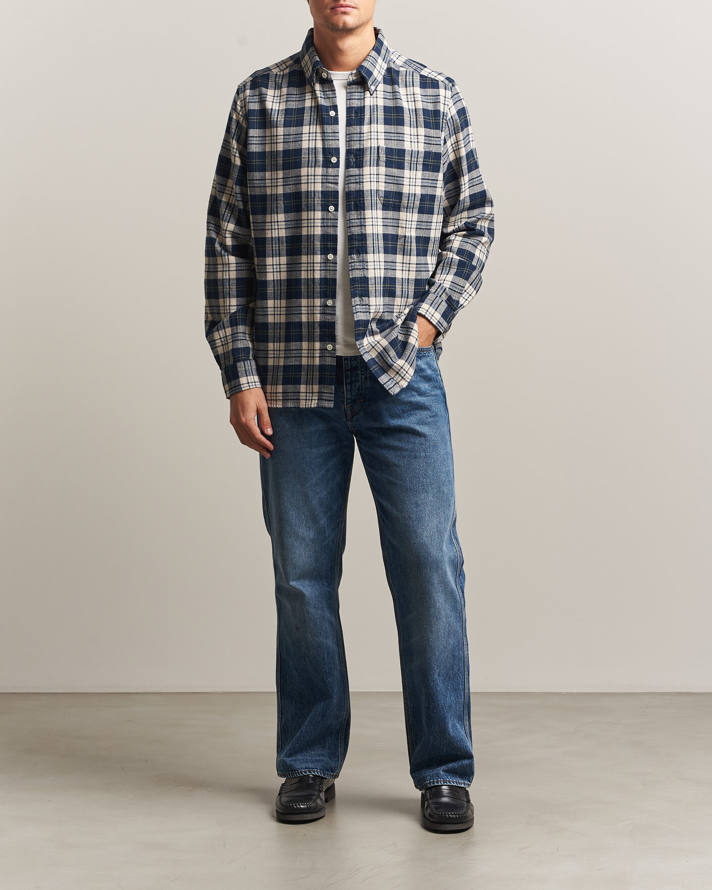 Hombres | Camisas | A Day's March | Classic Checked Flannel Shirt Navy/White