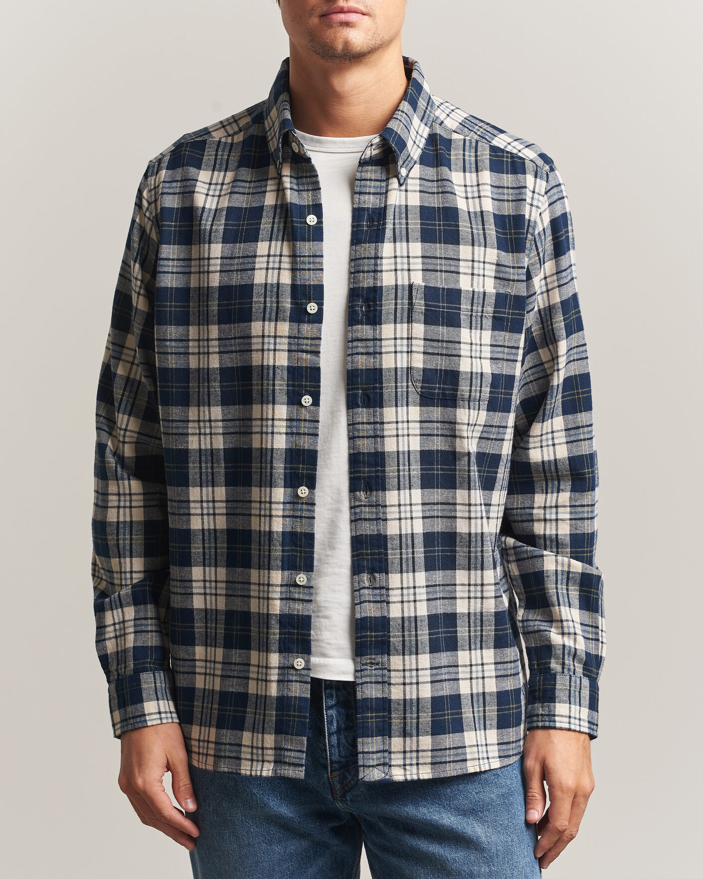 Hombres | Camisas | A Day's March | Classic Checked Flannel Shirt Navy/White