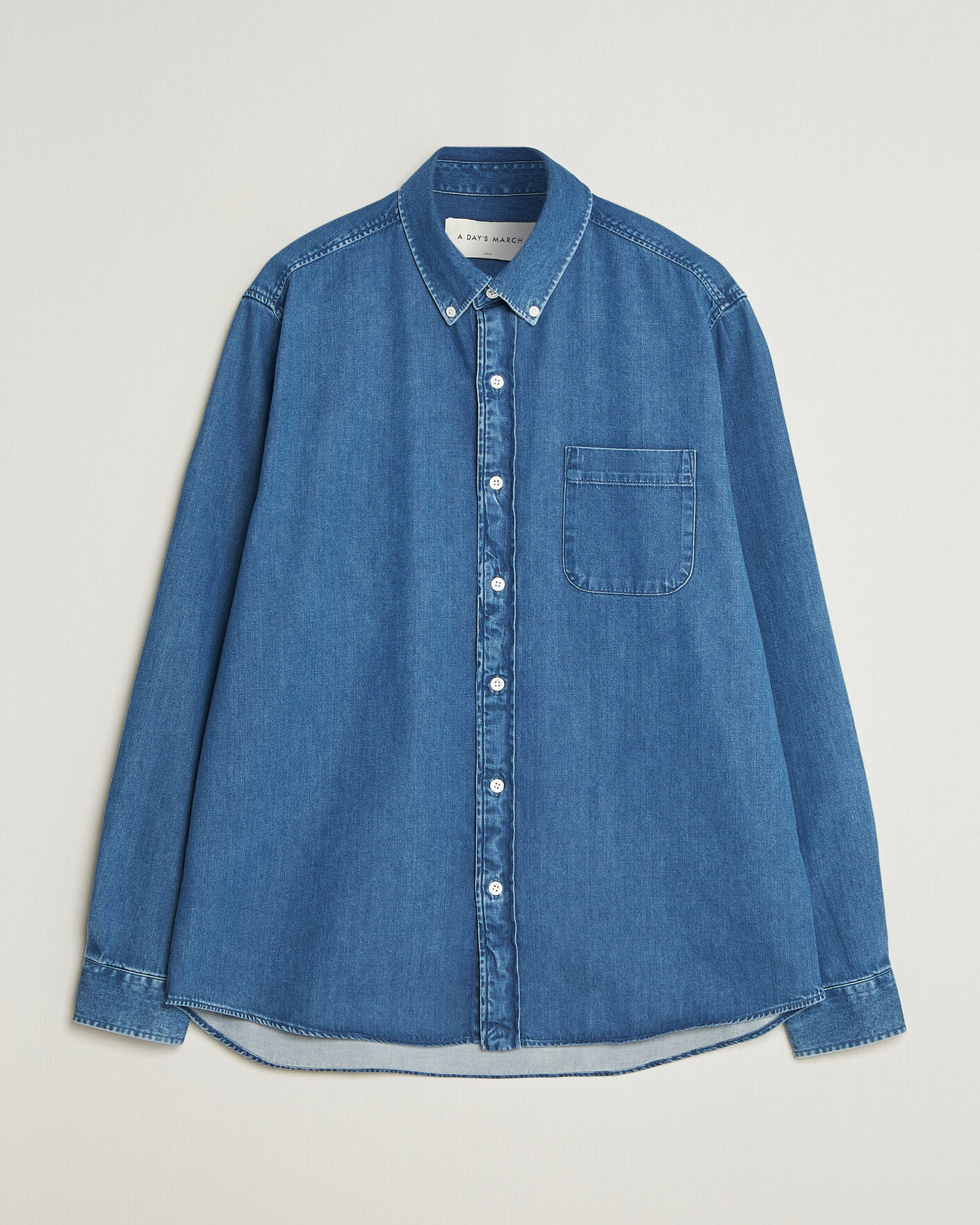 Hombres | Camisas | A Day's March | Original Button Down Denim Shirt Mid Blue
