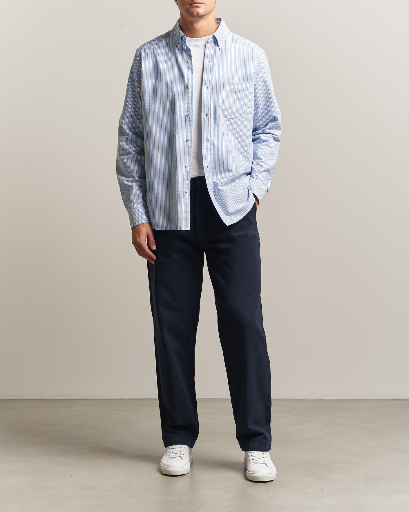 Hombres | Pantalones | A Day's March | Redwood Cotton Chinos Navy