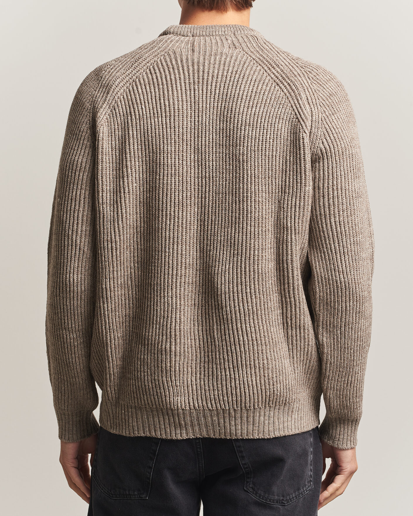 Hombres | Jerséis y prendas de punto | Peregrine | Ford Knitted Wool Jumper Light Brown