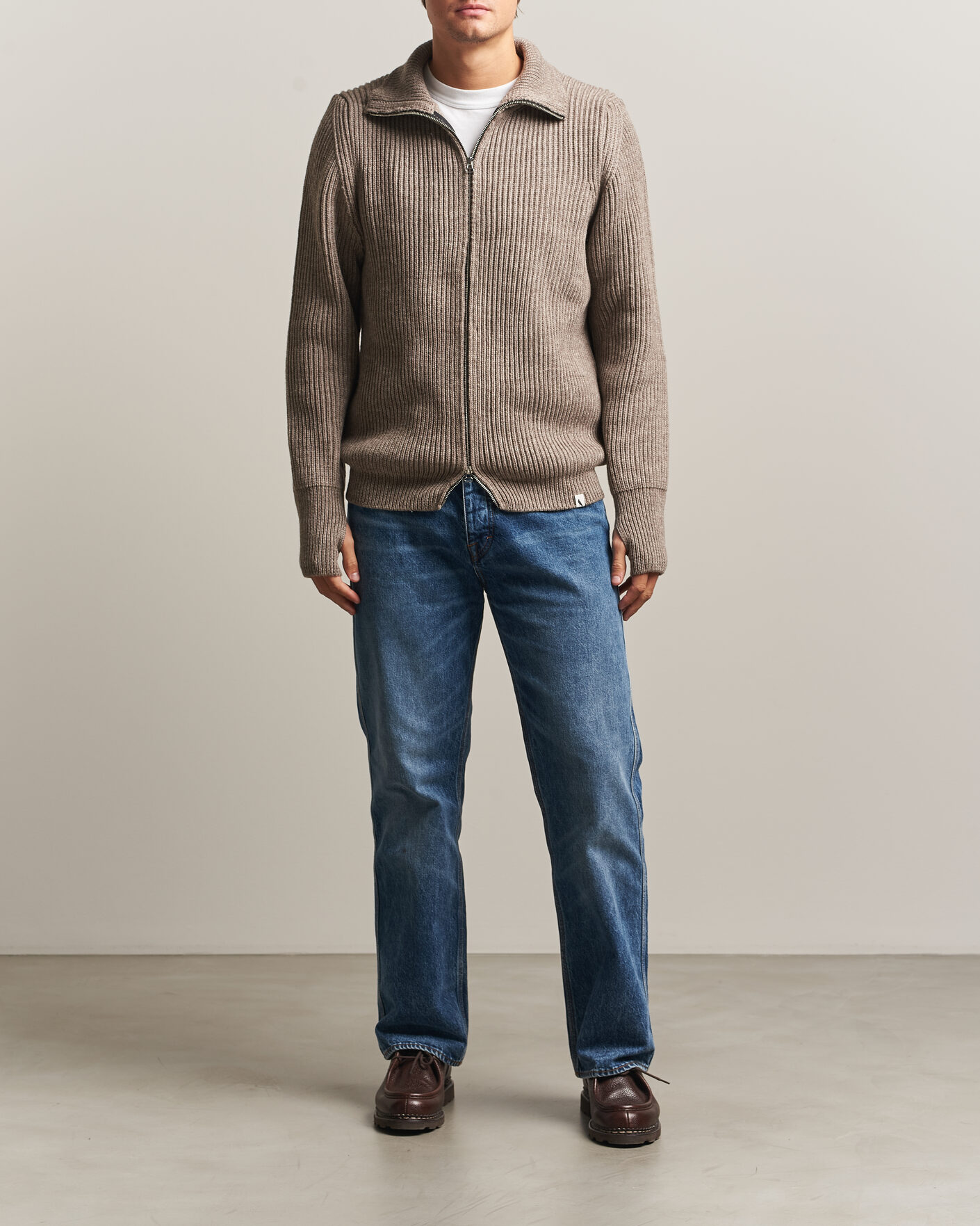 Hombres | Jerséis y prendas de punto | Peregrine | Fisherman Merino Zip Cardigan Light Brown