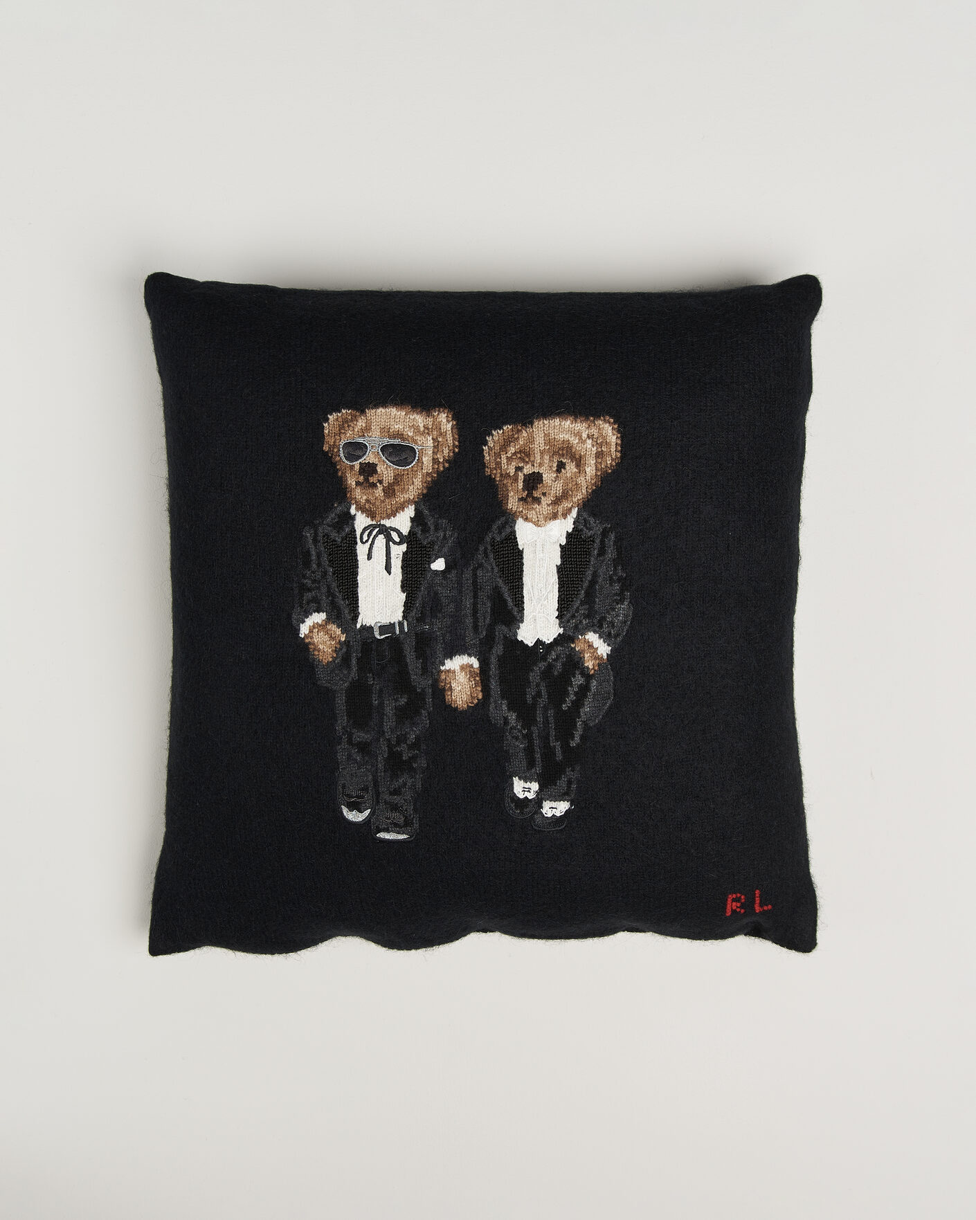 Hombres | Hogar | Ralph Lauren Home | Ralph & Ricky Bear Wool/Alpaca Pillow Black