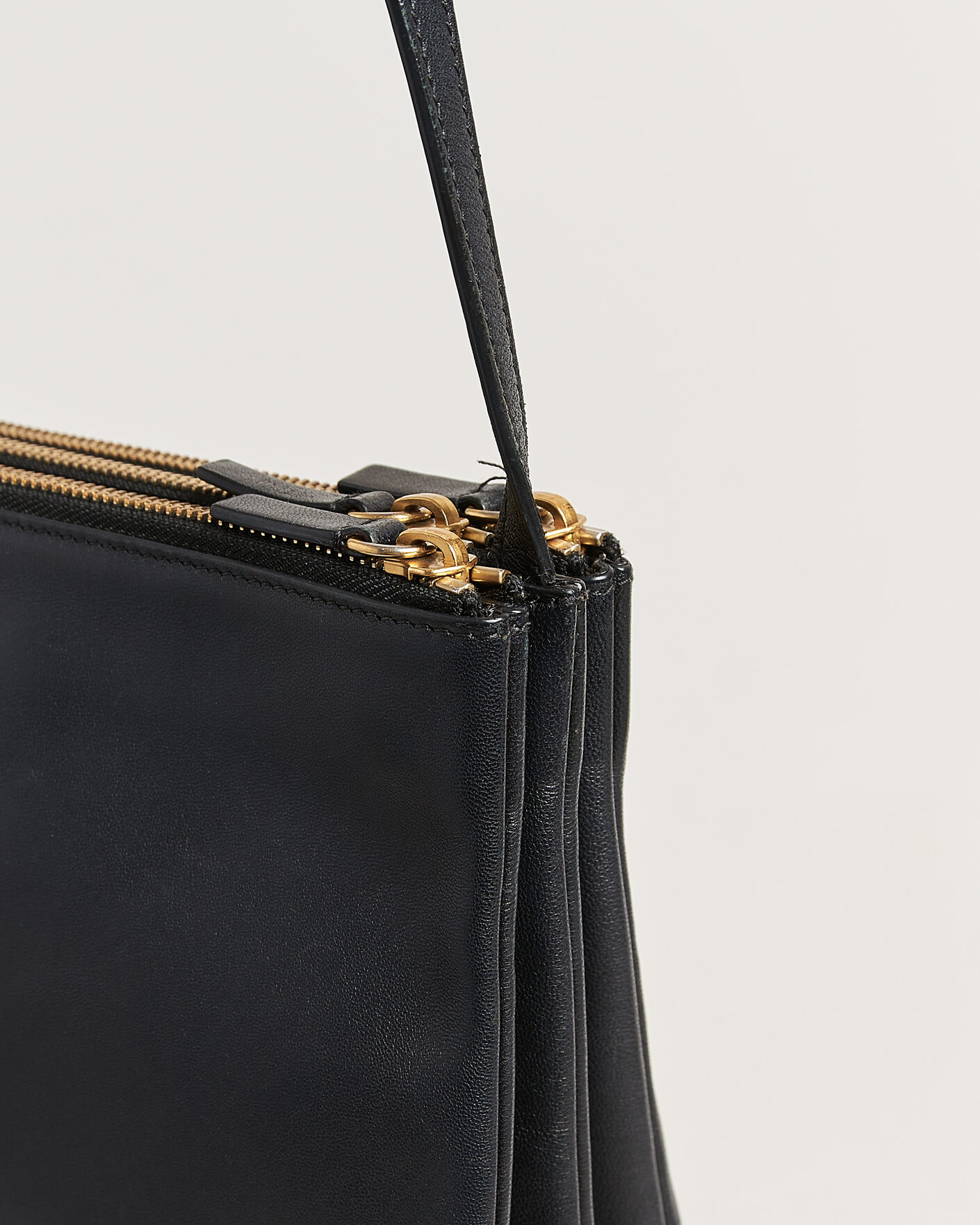Hombres | Pre-Owned & Vintage Bags | Celine Pre-Owned | Trio Bag Medium Leather Black
