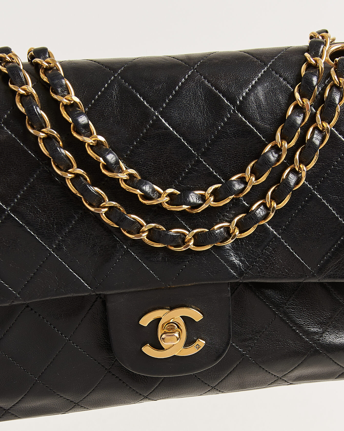 Hombres | Pre-Owned & Vintage Bags | Chanel Pre-Owned | Classic Medium Double Flap Bag Lambskin Black