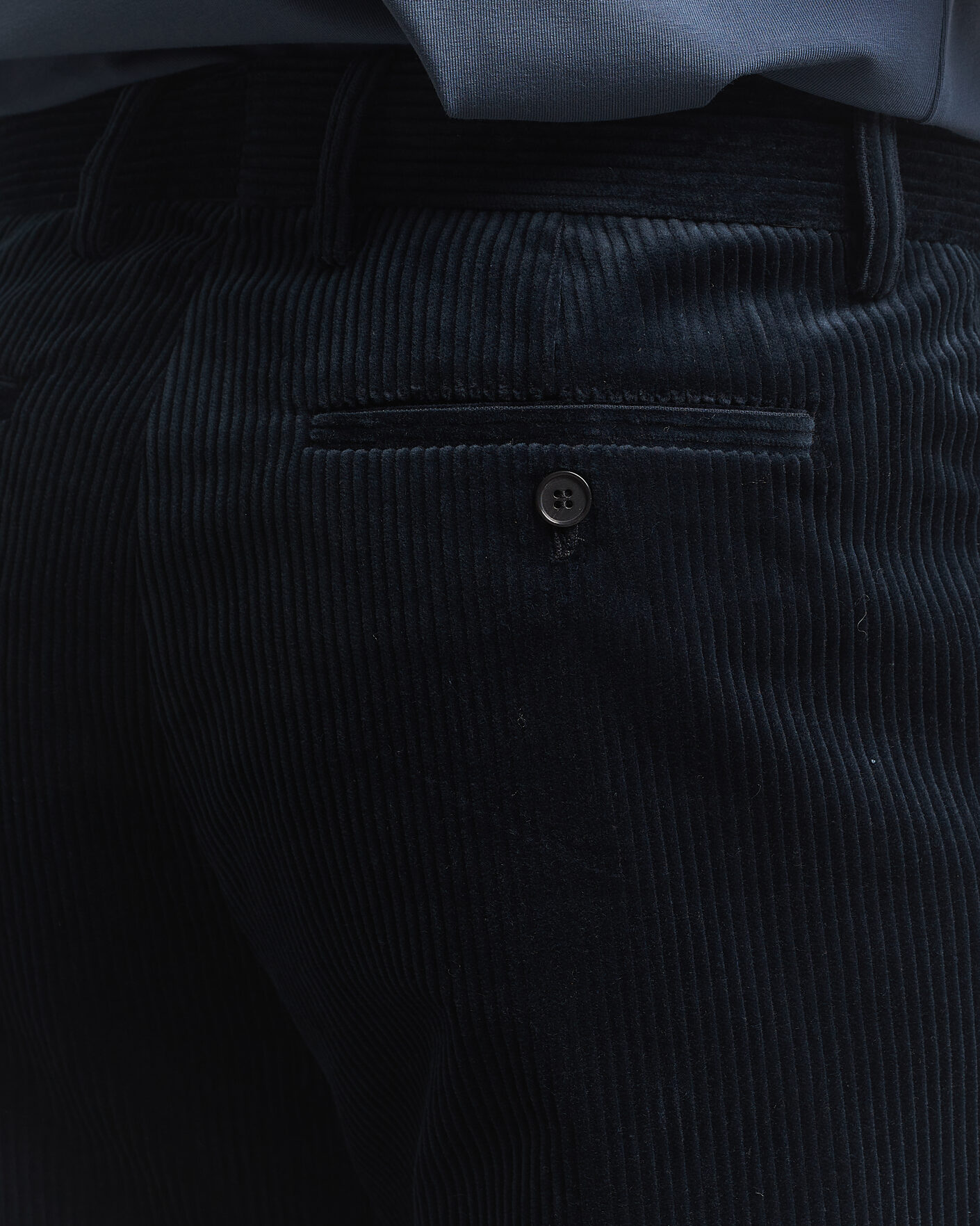Hombres | Pantalones | Filippa K | Julian Corduroy Chino Trousers Dark Navy