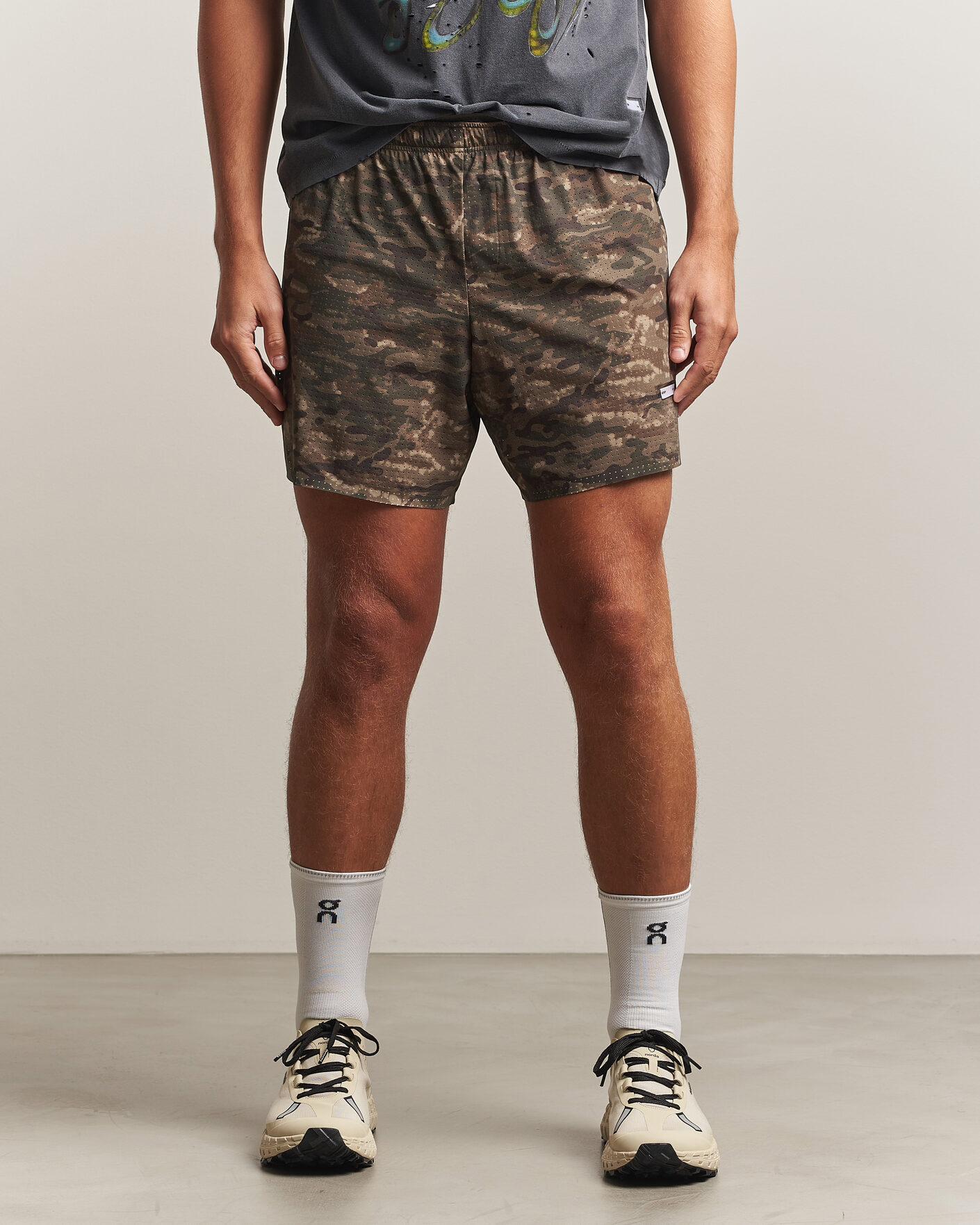 Hombres | Pantalones cortos | Satisfy | Space-O 5 Inch Shorts Overland Trek Camo