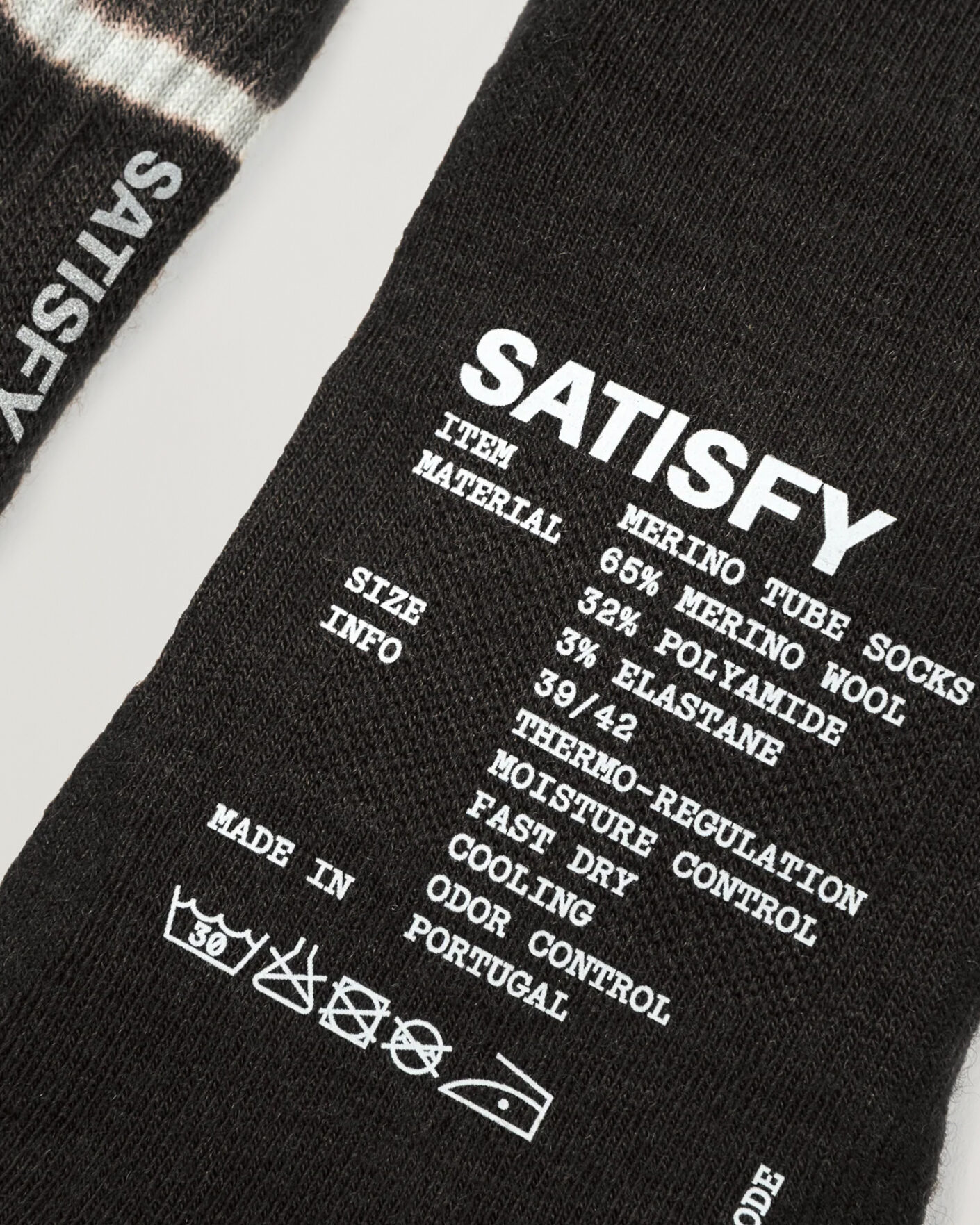 Hombres | Ropa interior y calcetines | Satisfy | Merino Nylon Tube Socks Black Tie Dye