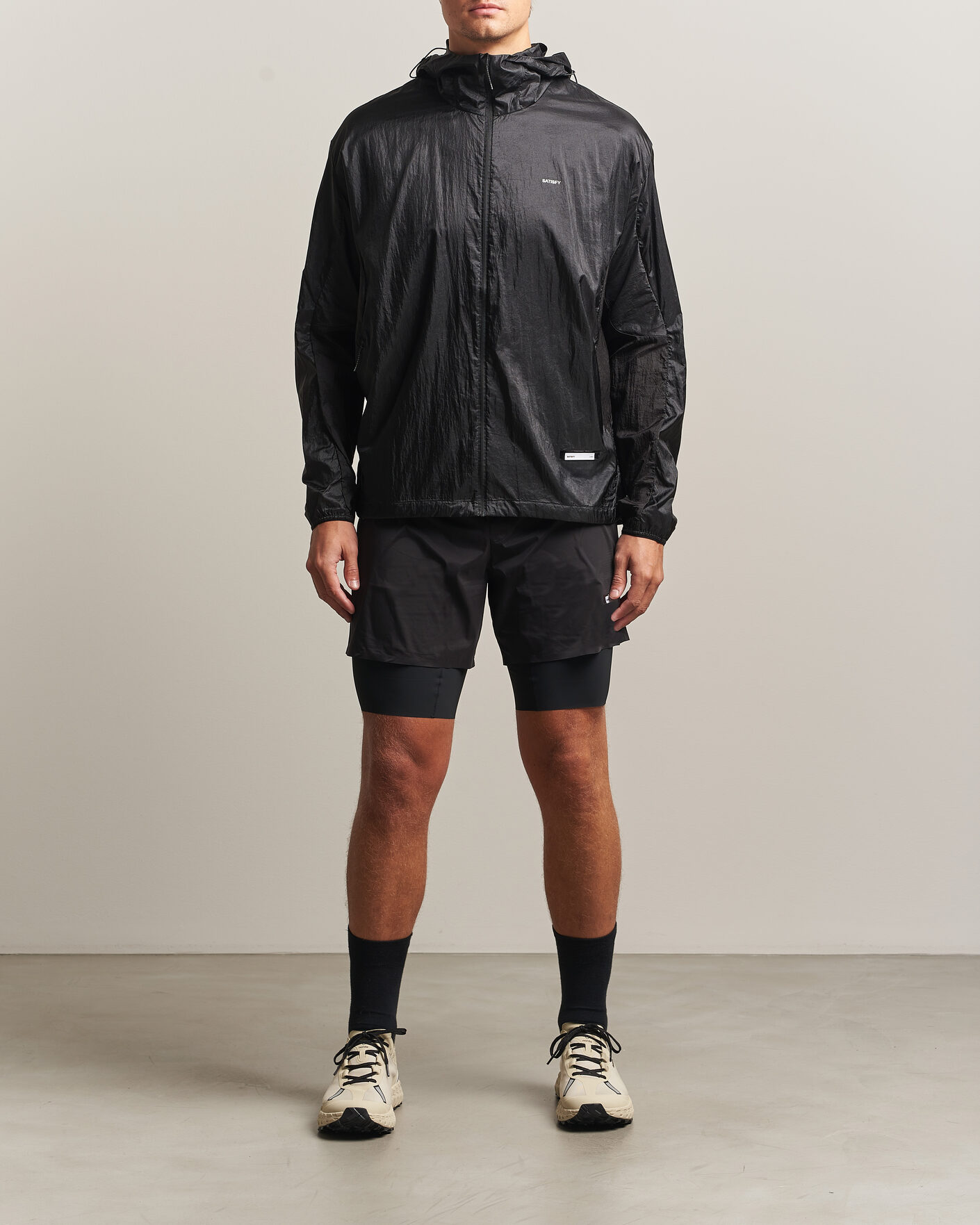 Hombres | Pantalones cortos | Satisfy | TechSilk 8 Inch Shorts Black
