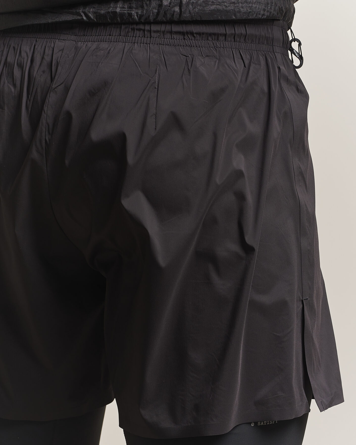 Hombres | Pantalones cortos | Satisfy | TechSilk 8 Inch Shorts Black