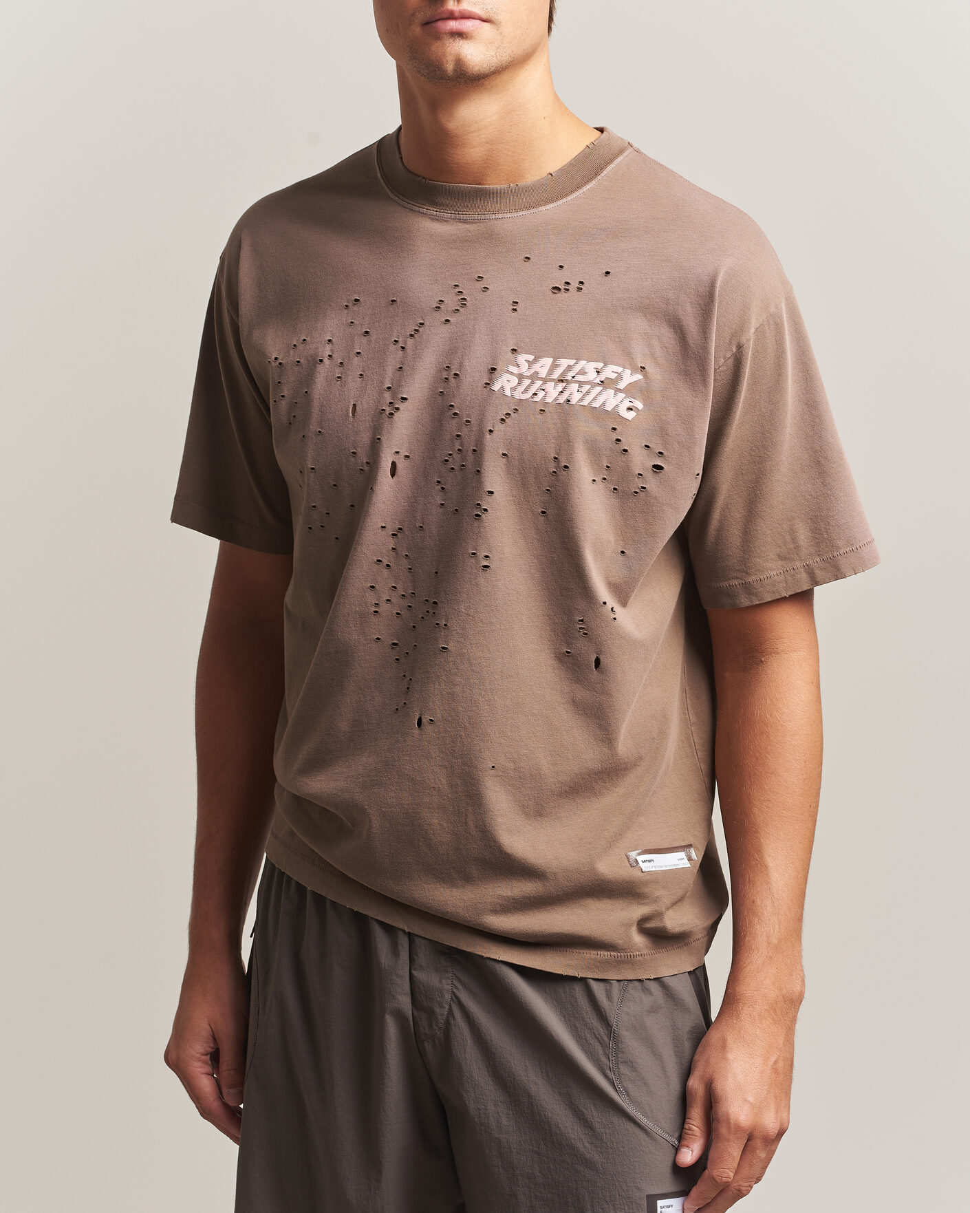 Hombres | Camisetas | Satisfy | MothTech T-Shirt Sun Bleached Rain Drum
