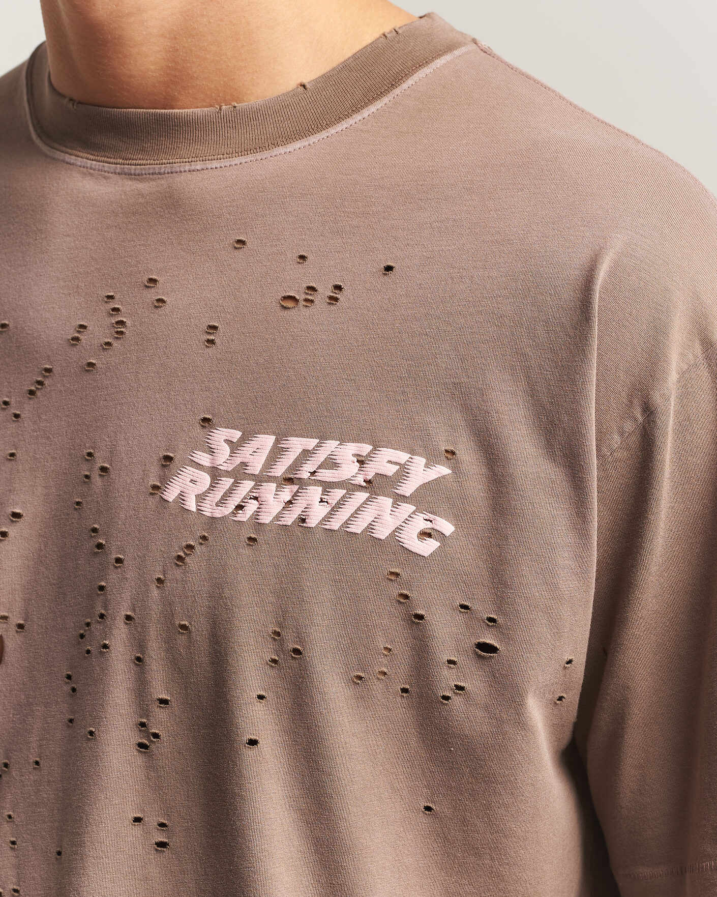 Hombres | Camisetas | Satisfy | MothTech T-Shirt Sun Bleached Rain Drum