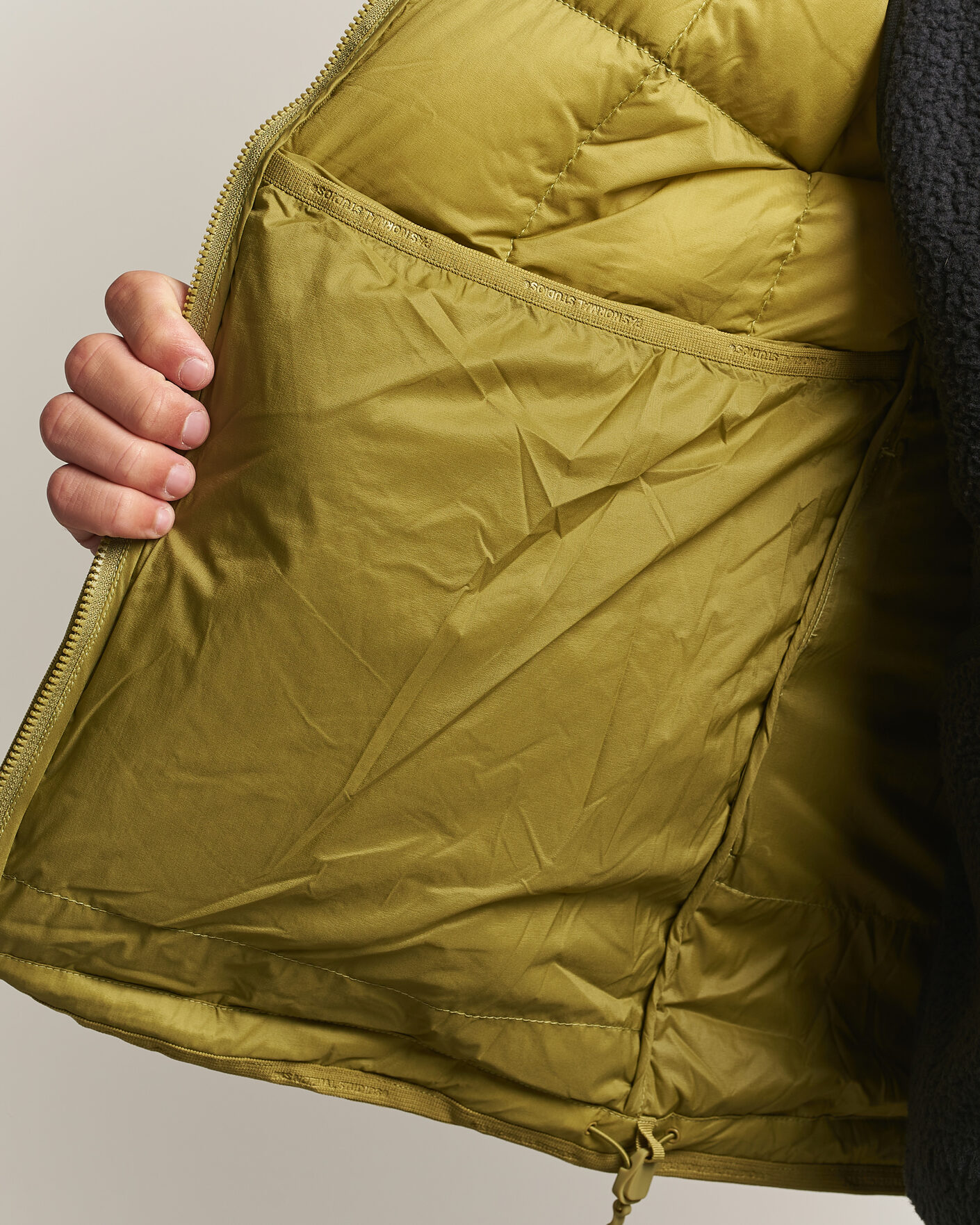 Hombres | Abrigos y chaquetas | Pas Normal Studios | Off-Race Down Liner Jacket Dark Lime