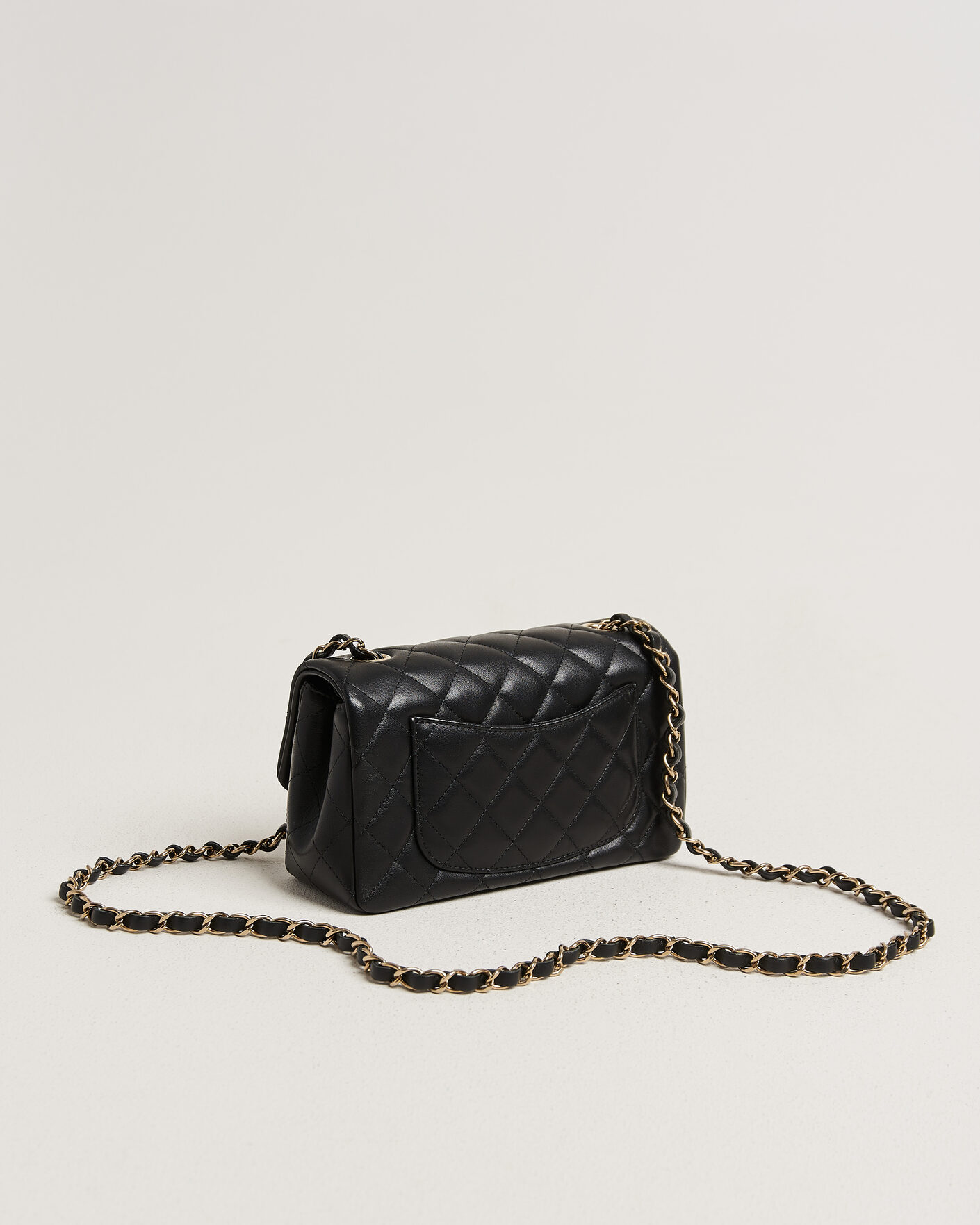 Hombres | Pre-Owned & Vintage Bags | Chanel Pre-Owned | Classic Mini Rectangular Single Flap Bag Lambskin Black