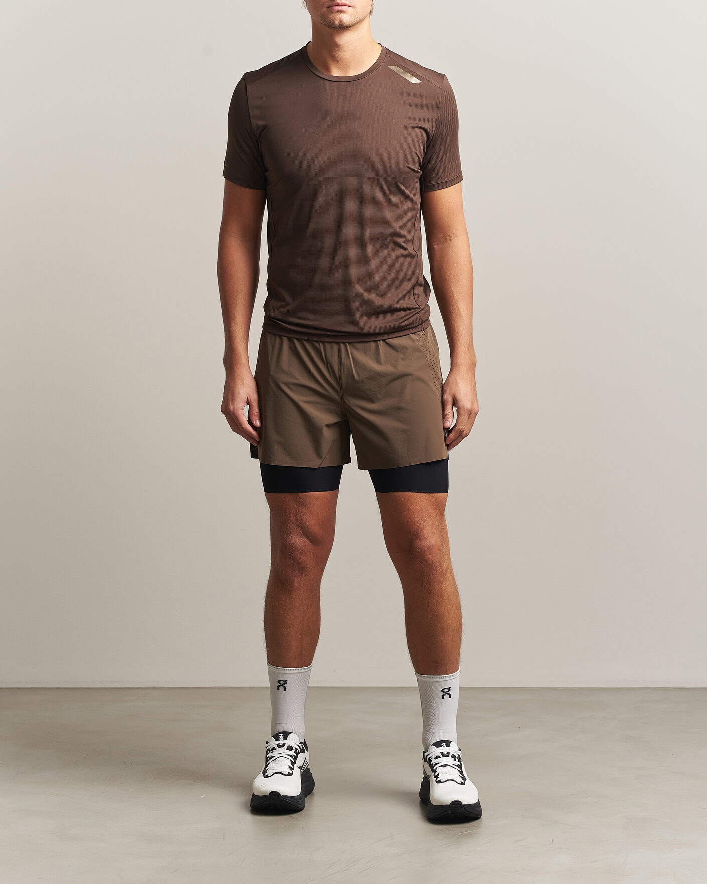Hombres | Camisetas | SOAR Running | Eco Tech T-Shirt Brown