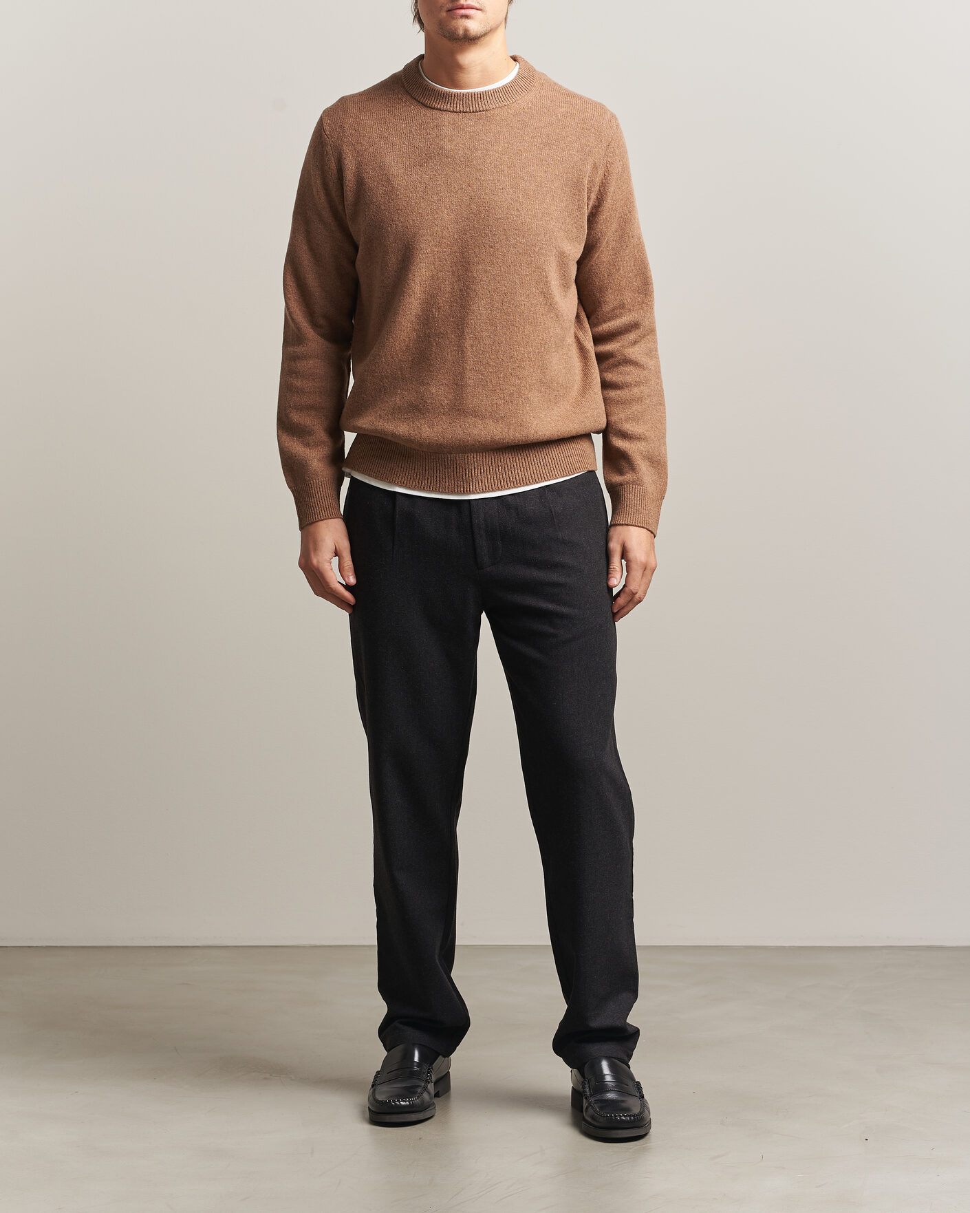 Hombres | Jerséis y prendas de punto | Samsøe Samsøe | Isak Knitted Crew Neck Lead Gray