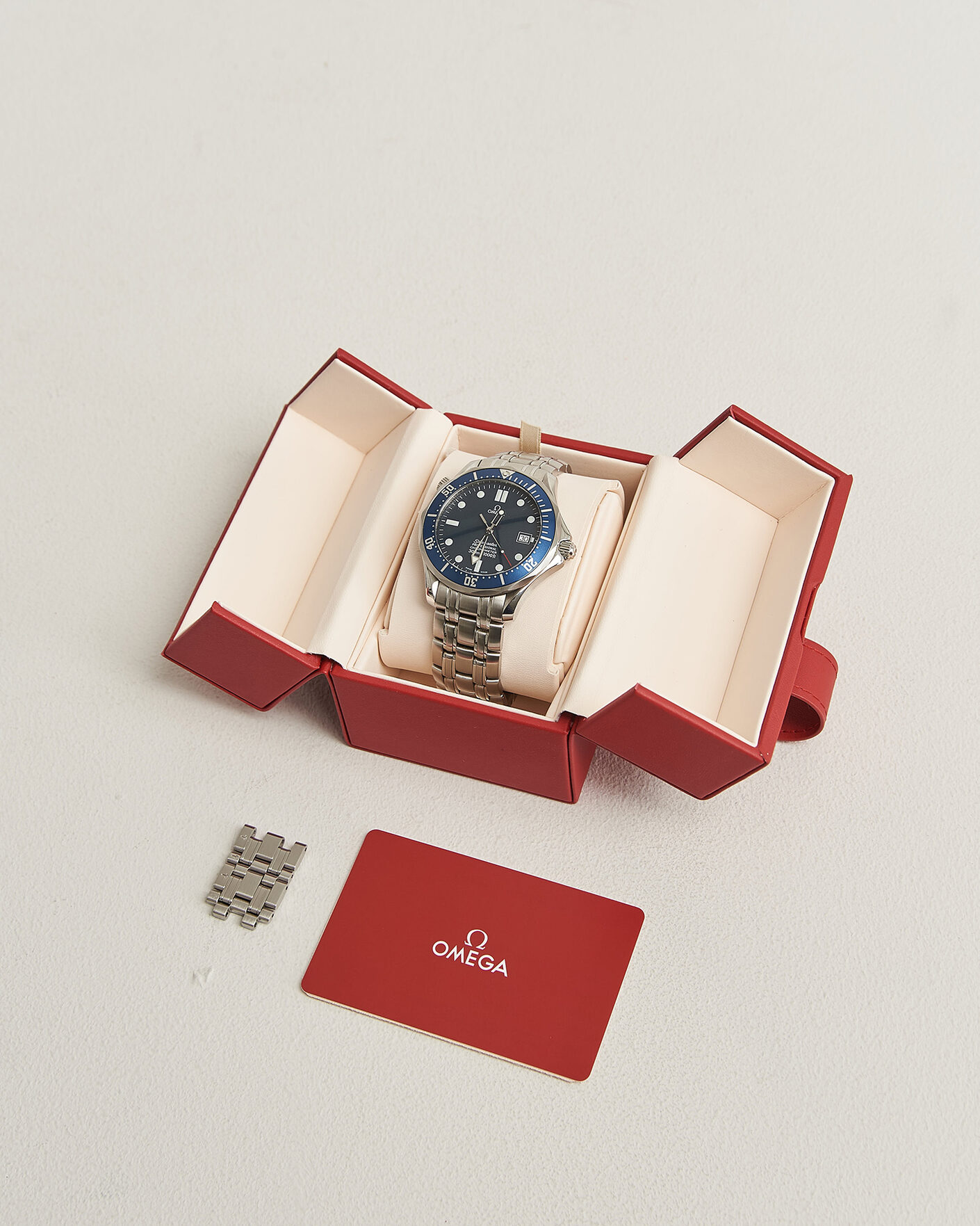 Hombres | Pre-Owned & Vintage Watches | Omega Pre-Owned | Seamaster 300M  