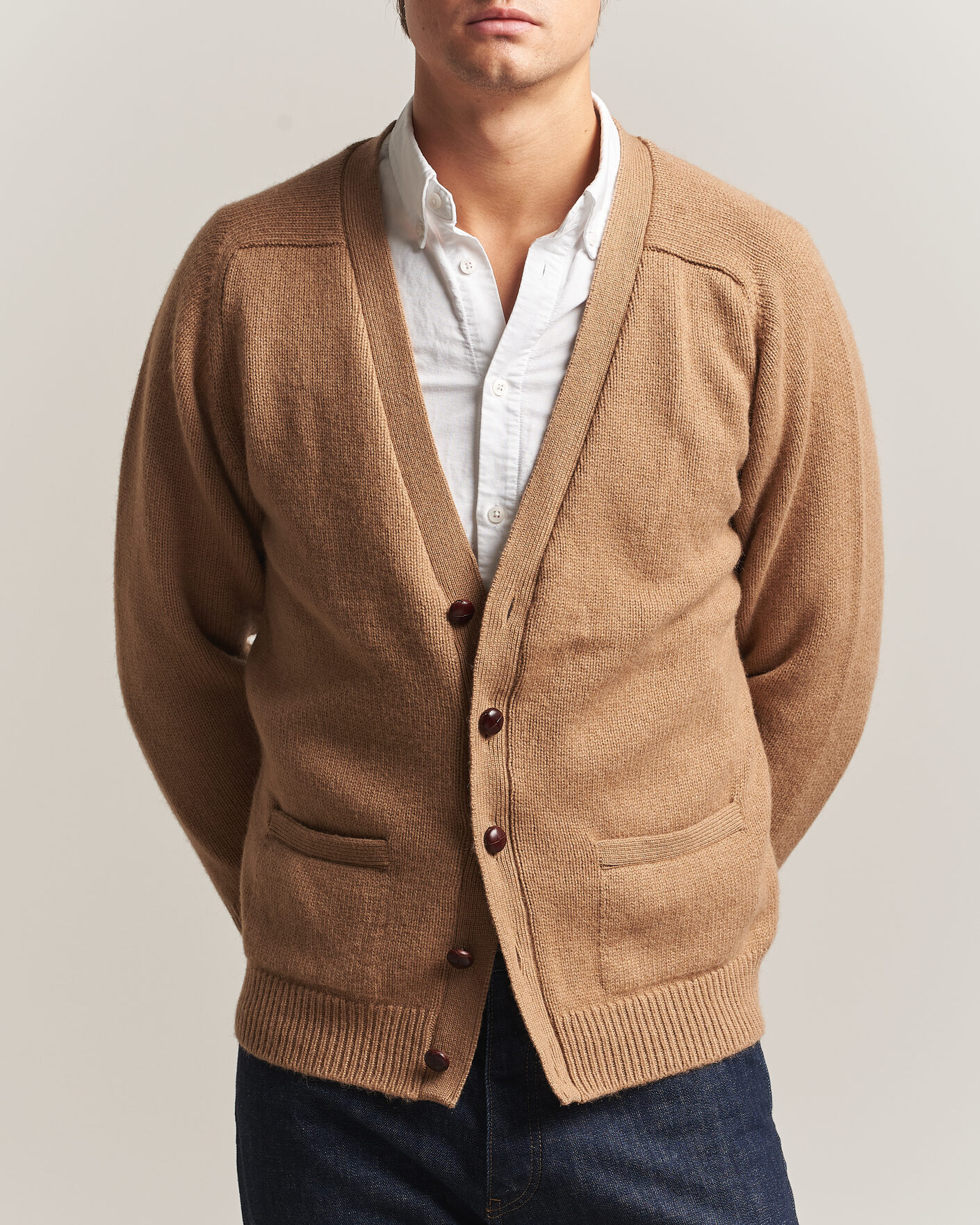 Hombres | Jerséis y prendas de punto | William Lockie | Datchet Camelhair Cardigan Natural Brown
