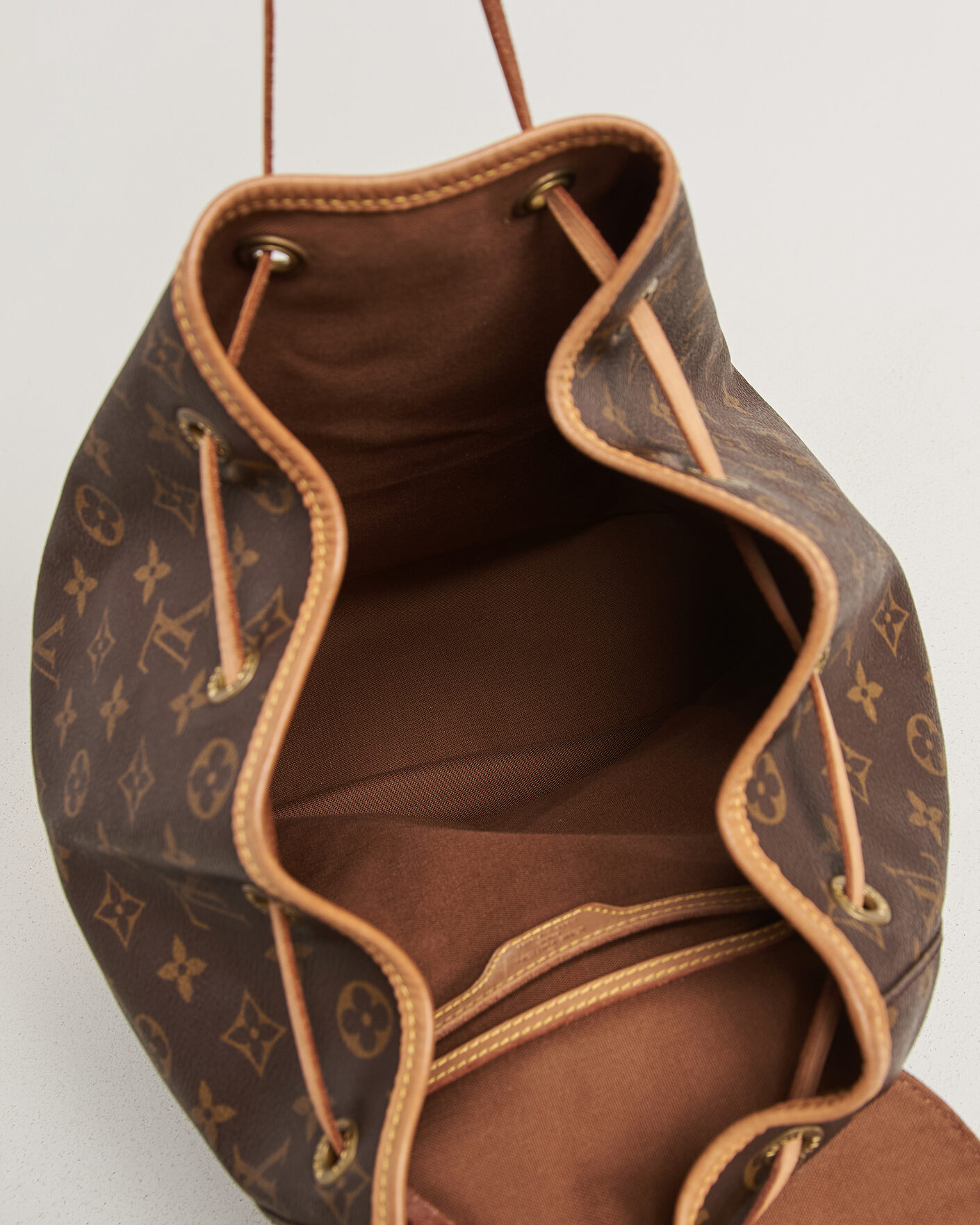 Hombres | Pre-Owned & Vintage Bags | Louis Vuitton Pre-Owned | Montsouris GM Backpack Monogram