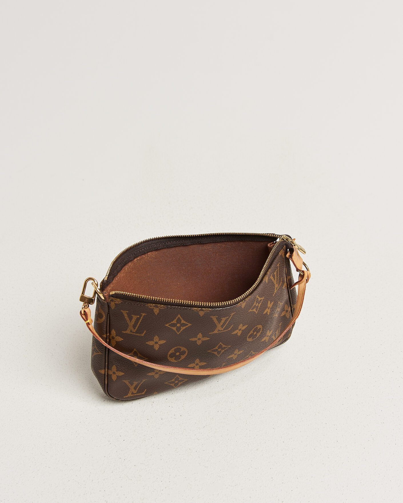 Hombres | Pre-Owned & Vintage Bags | Louis Vuitton Pre-Owned | Pochette Accessoires Monogram