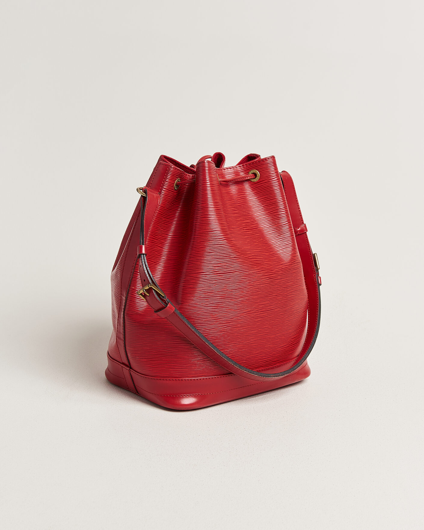 Hombres | Pre-Owned & Vintage Bags | Louis Vuitton Pre-Owned | Noé Epi Leather Red