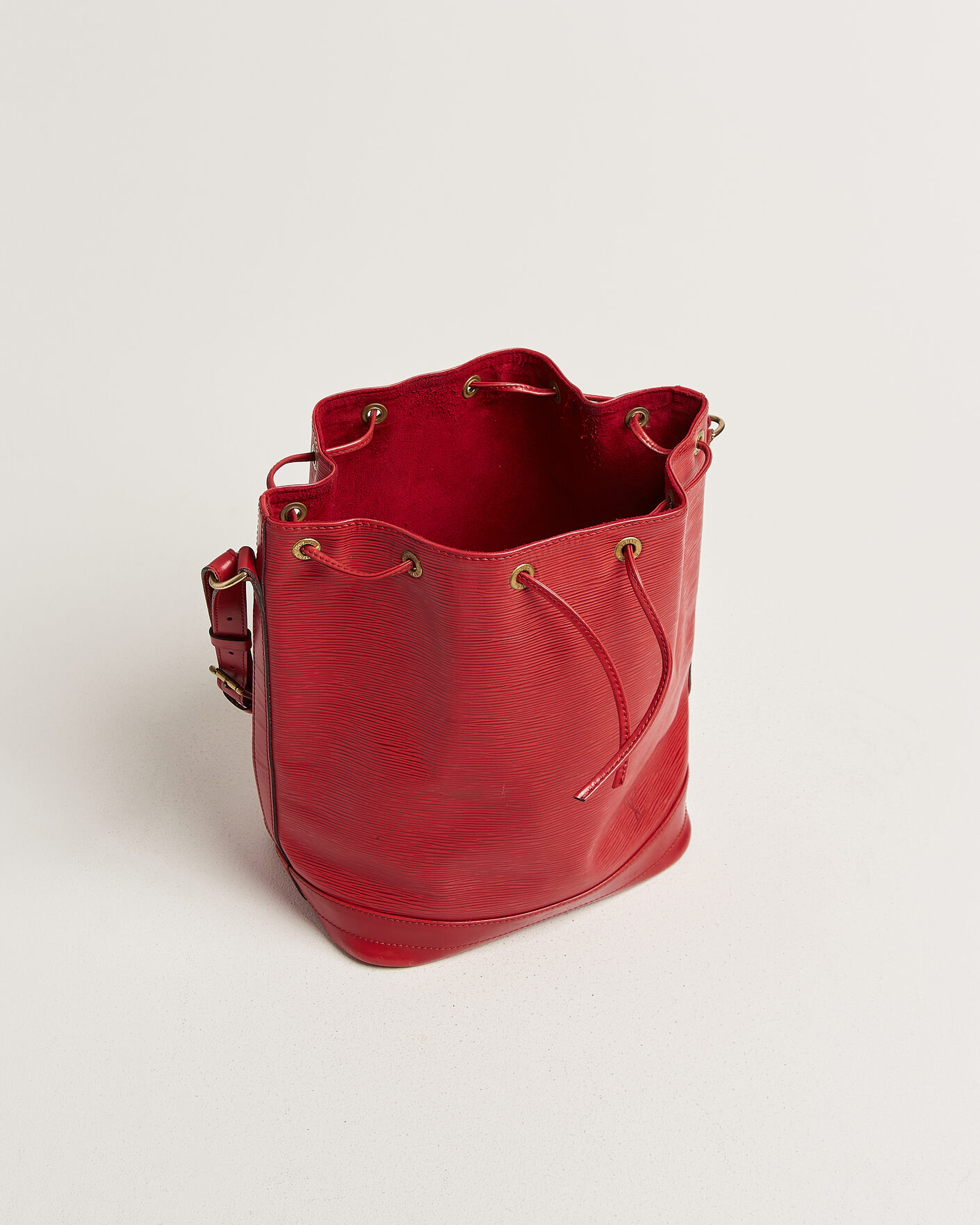 Hombres | Pre-Owned & Vintage Bags | Louis Vuitton Pre-Owned | Noé Epi Leather Red