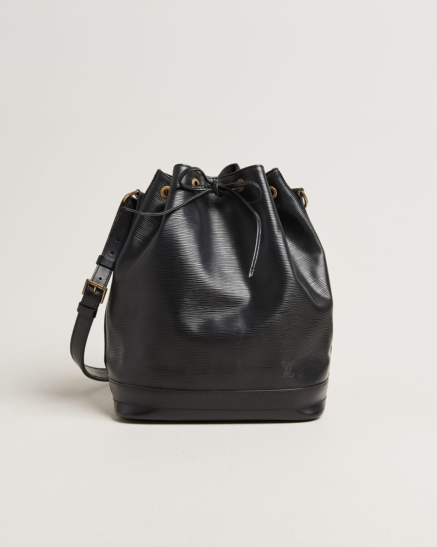 Hombres | Pre-Owned & Vintage Bags | Louis Vuitton Pre-Owned | Noé Epi Leather Black