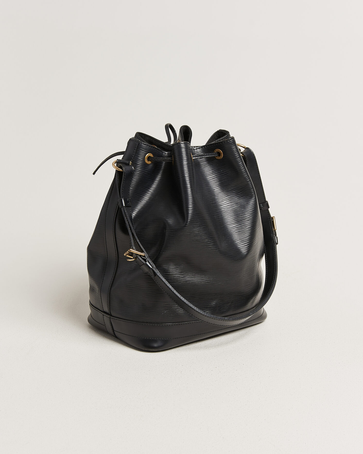 Hombres | Pre-Owned & Vintage Bags | Louis Vuitton Pre-Owned | Noé Epi Leather Black
