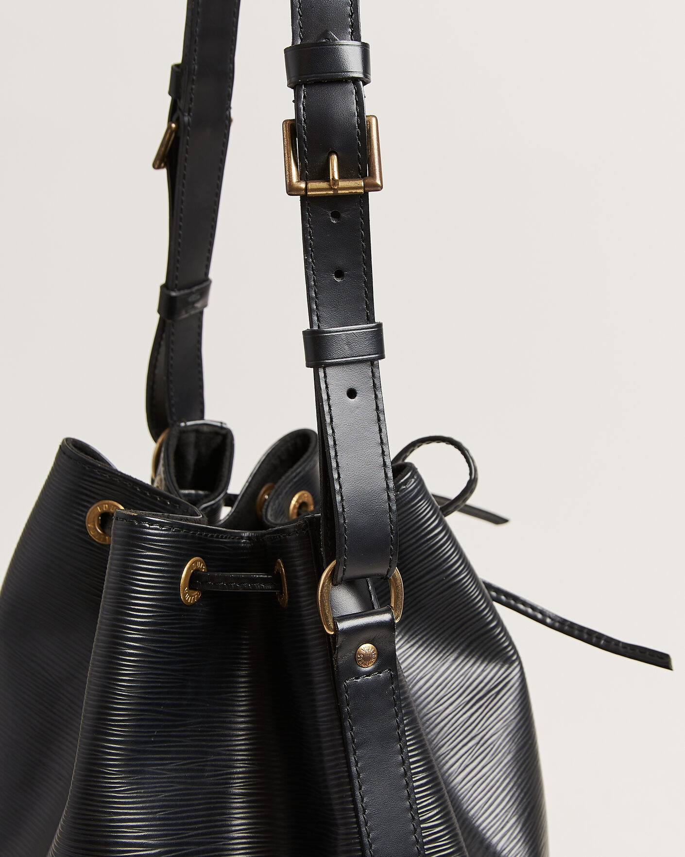 Hombres | Pre-Owned & Vintage Bags | Louis Vuitton Pre-Owned | Noé Epi Leather Black