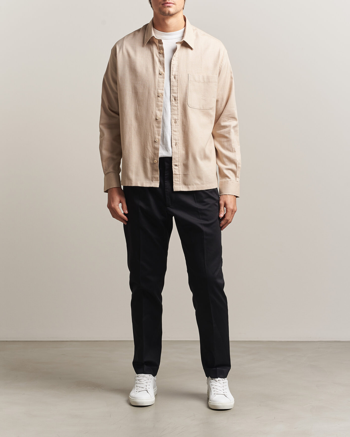 Hombres | Pantalones | NN07 | Bill Pleated Cotton Chinos Black
