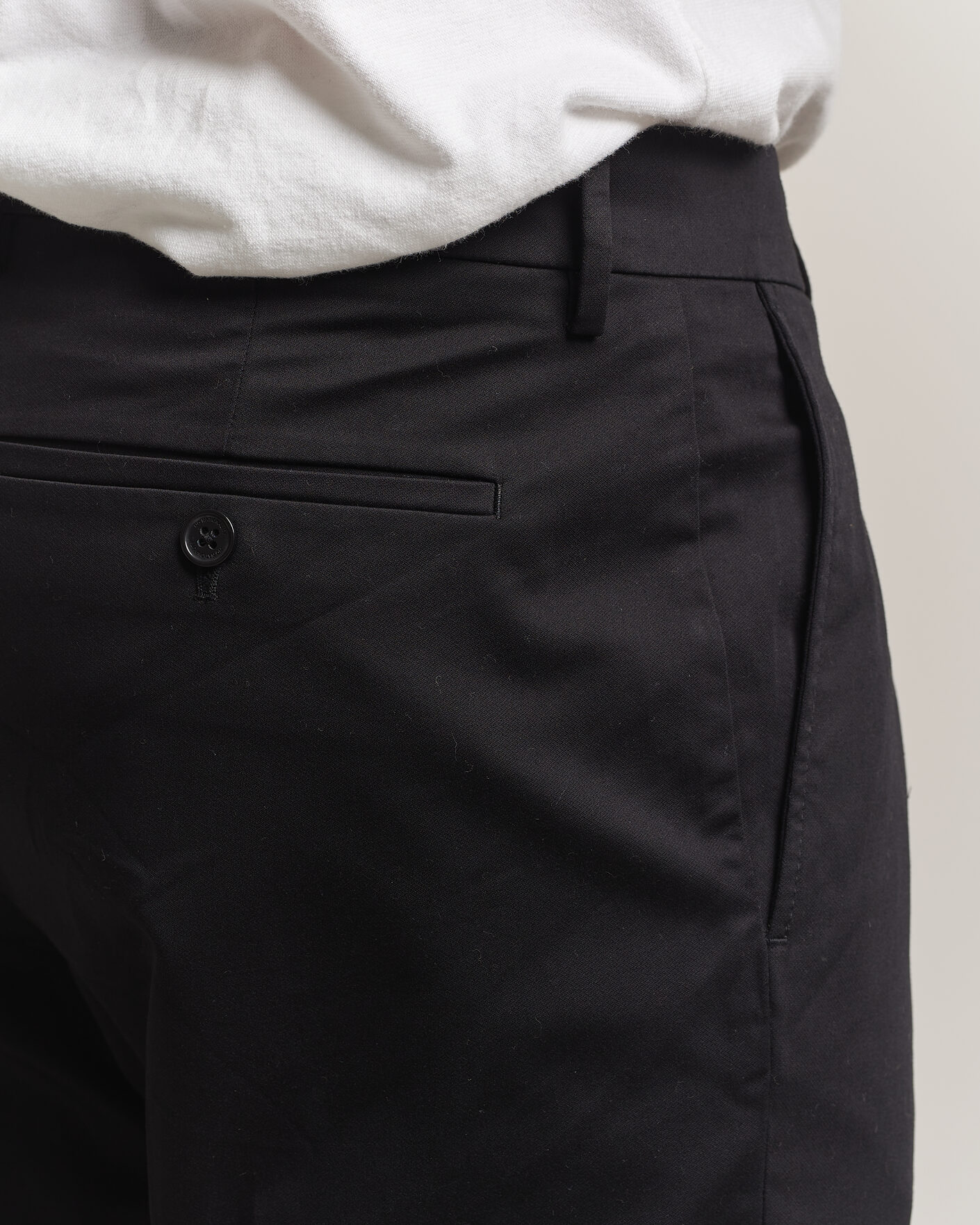 Hombres | Pantalones | NN07 | Bill Pleated Cotton Chinos Black