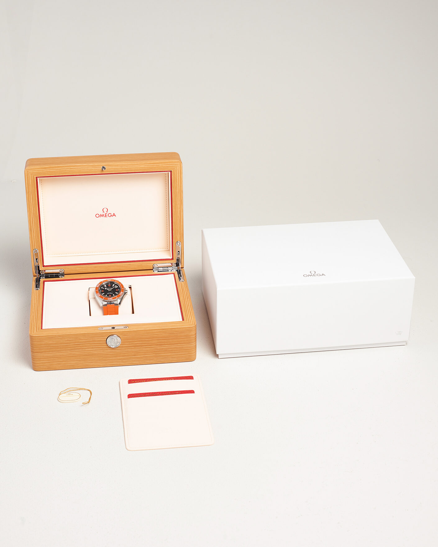 Hombres | Pre-Owned & Vintage Watches | Omega Pre-Owned | Seamaster Planet Ocean